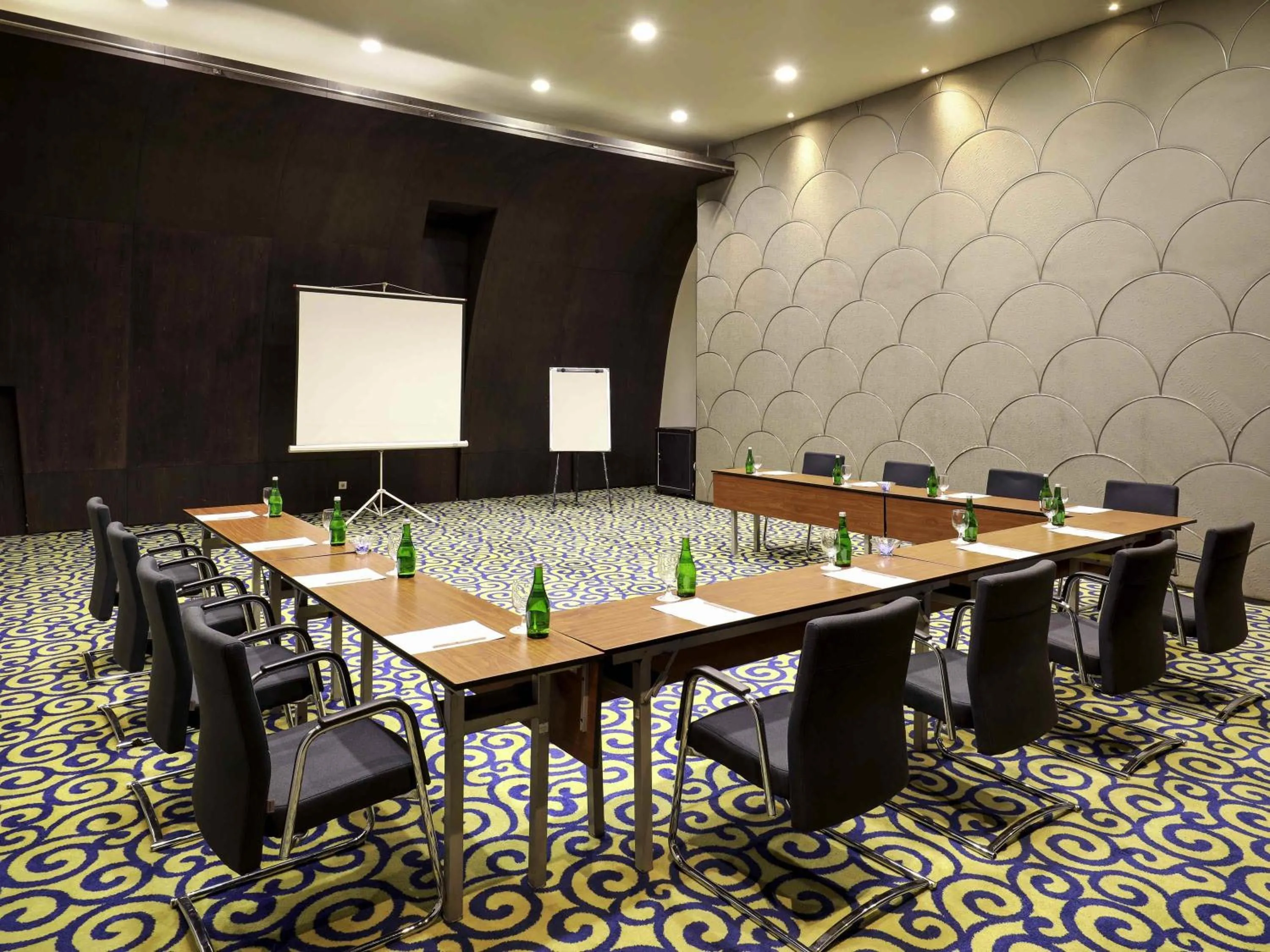Meeting/conference room in Novotel Lampung
