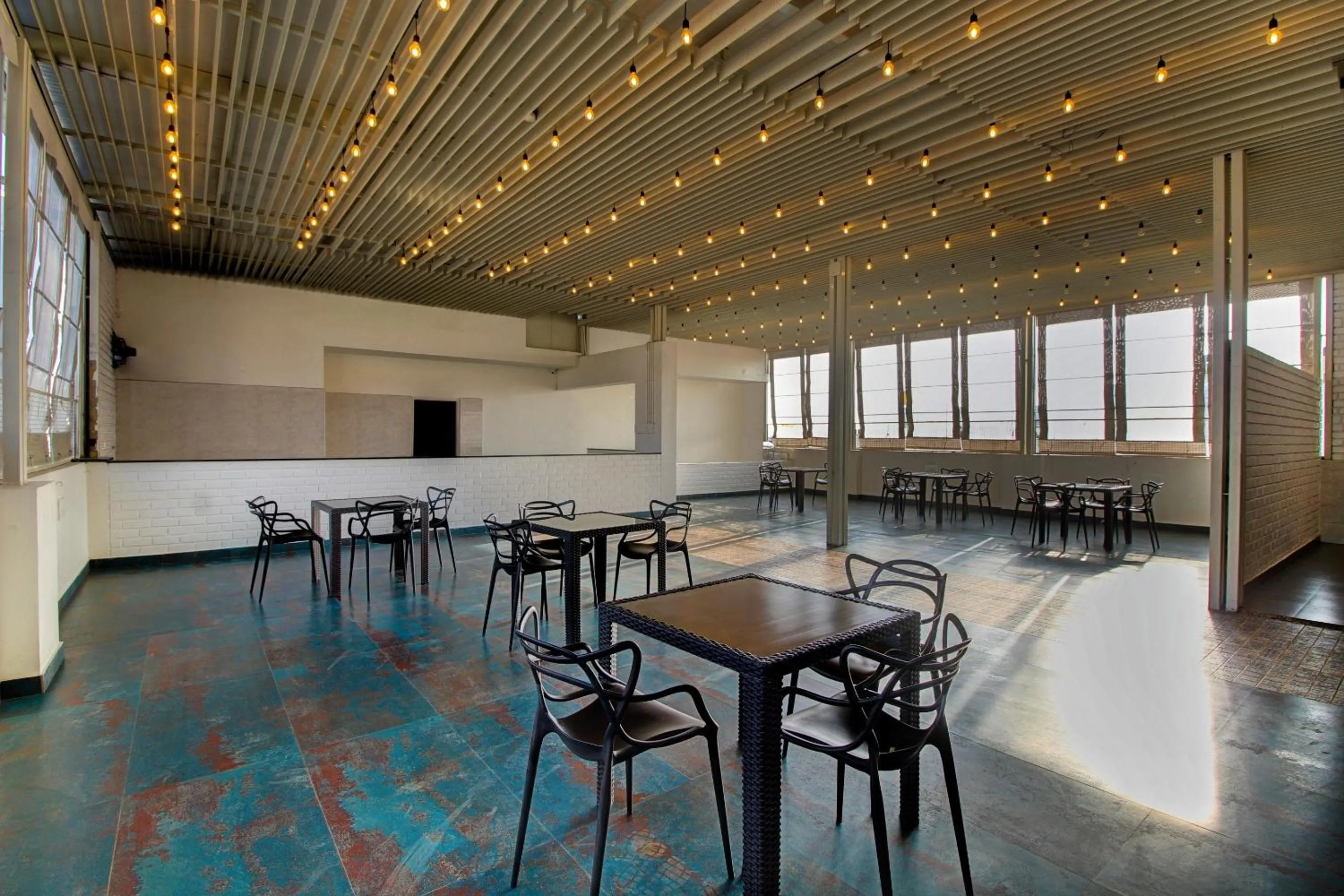 Restaurant/places to eat in Capital O Royal Keys Near Brookfield Mall, AECS Layout