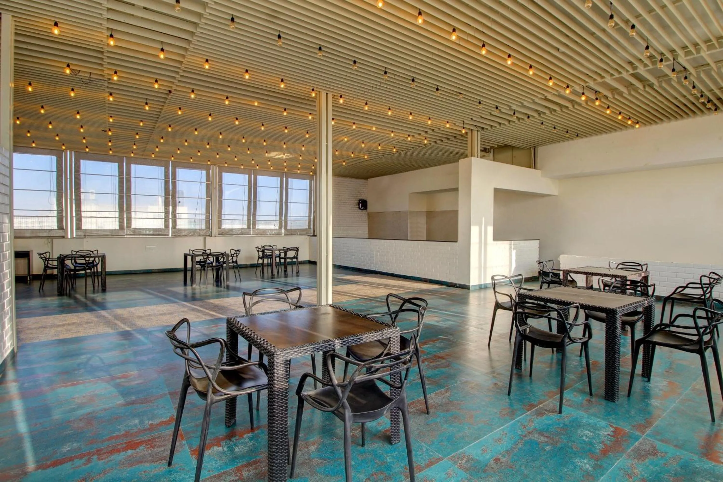 Restaurant/places to eat in Capital O Royal Keys Near Brookfield Mall, AECS Layout