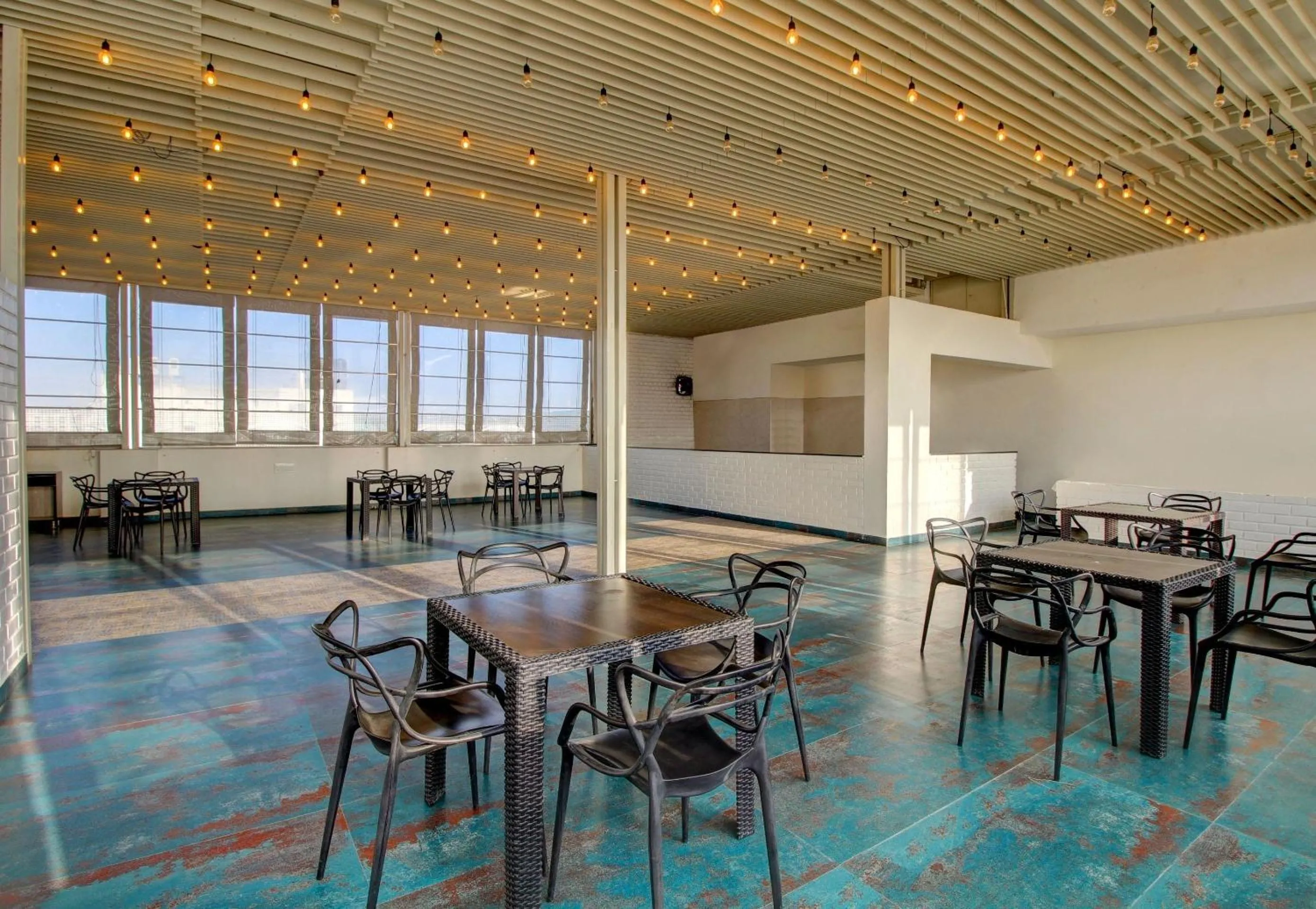 Restaurant/places to eat in Capital O Royal Keys Near Brookfield Mall, AECS Layout