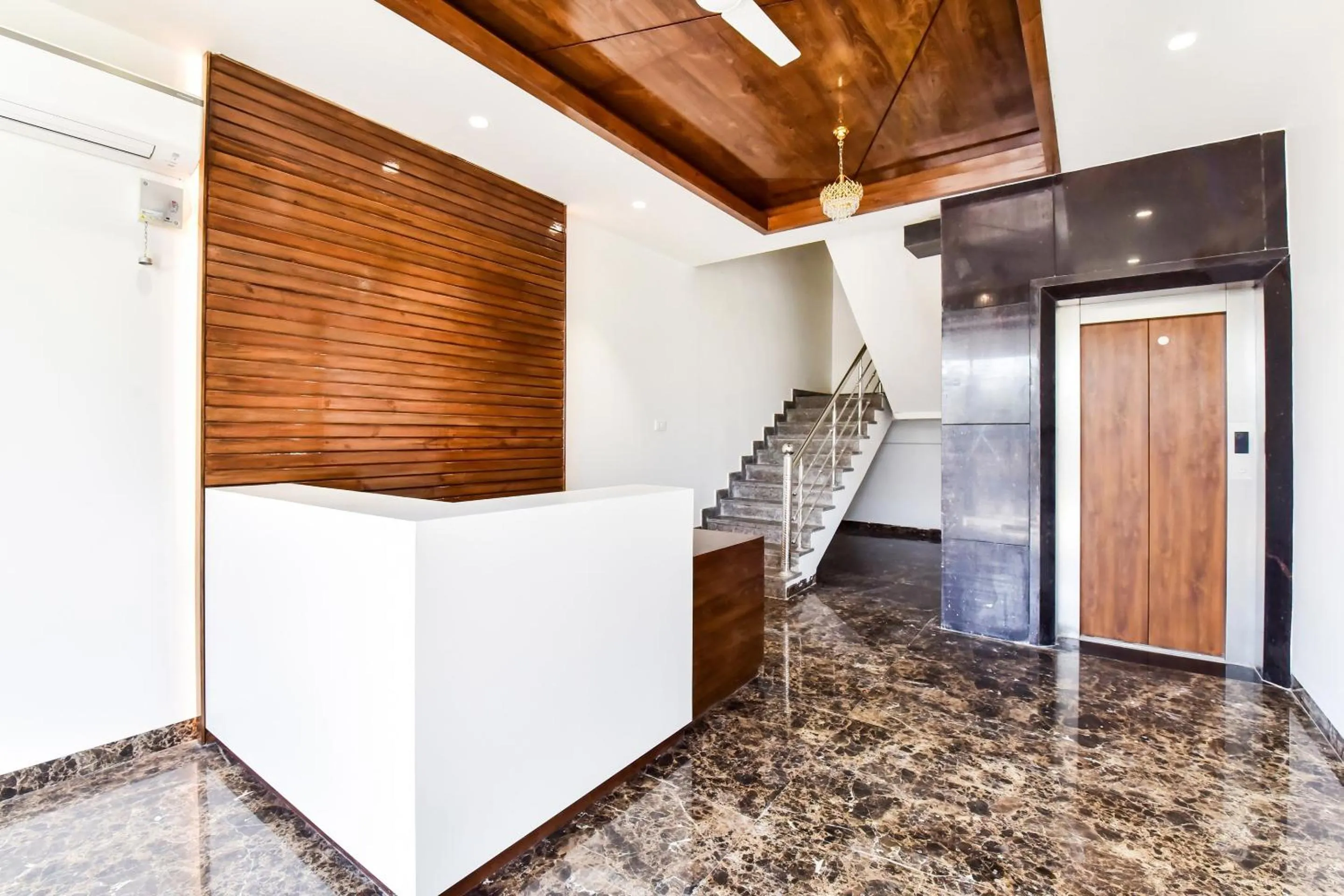 Lobby or reception in Capital O Maurya Inn