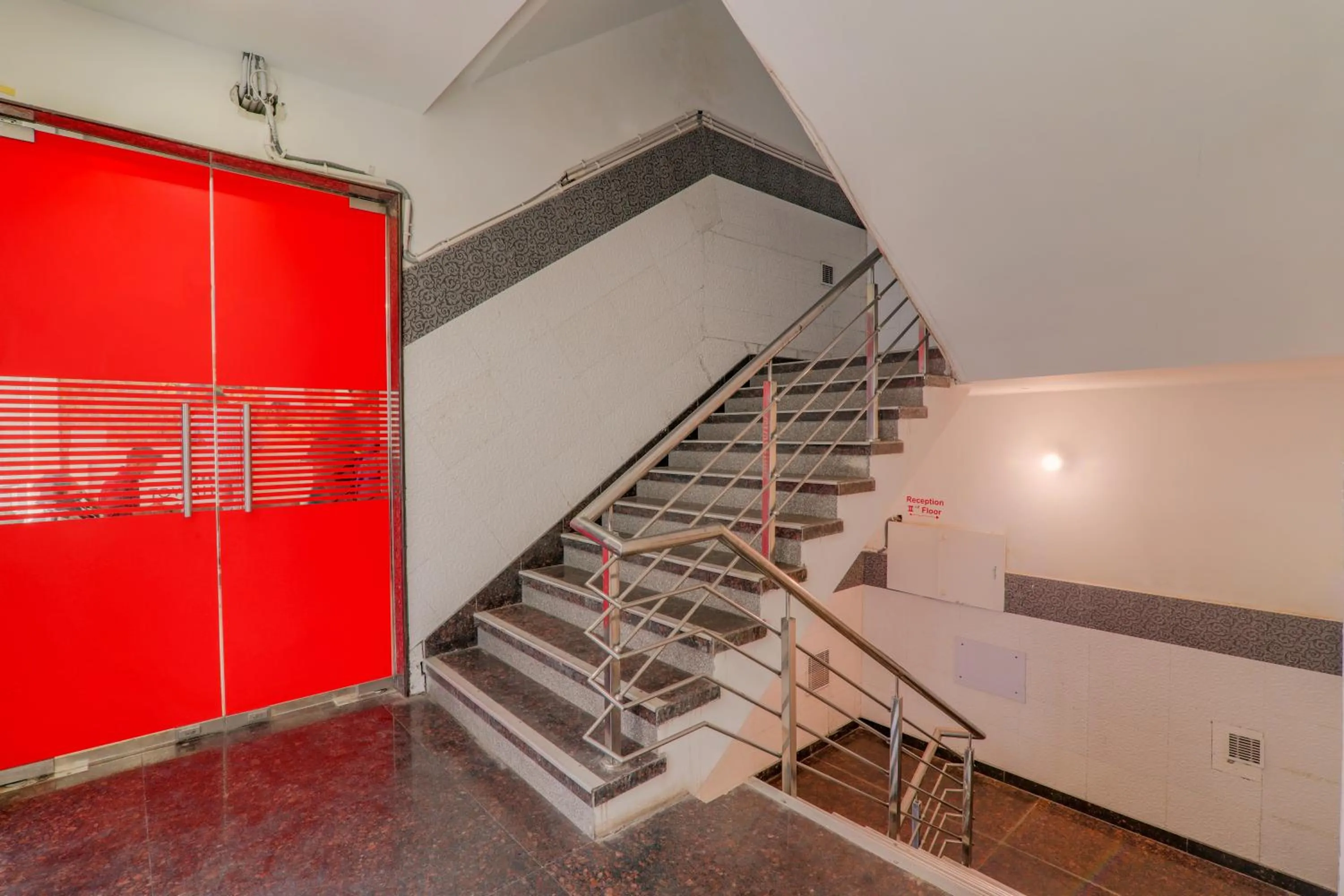 Lobby or reception in FabExpress The Mall Inn