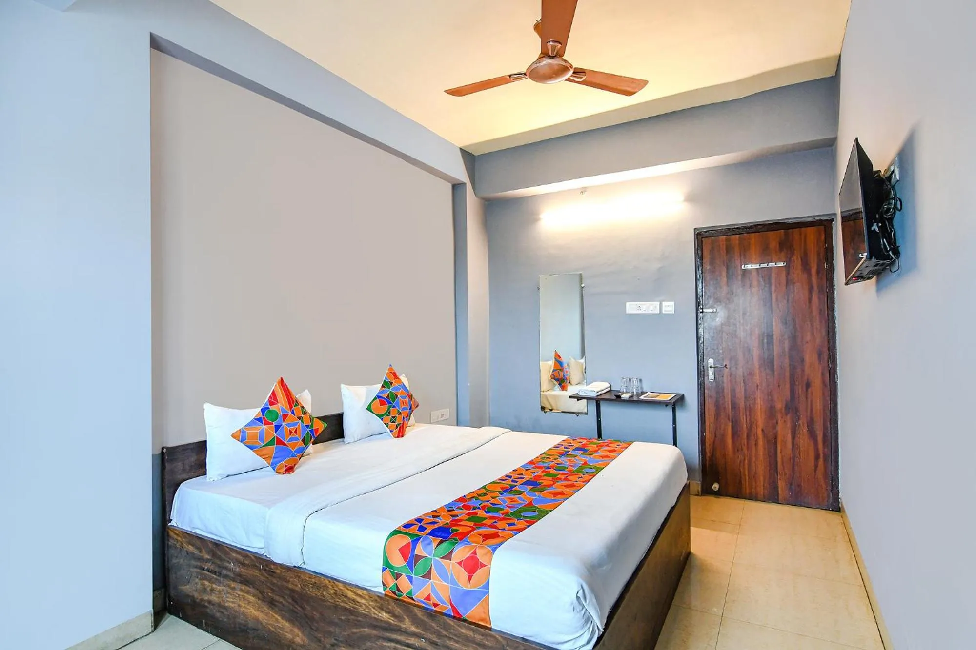 Bed in Via Westin Plaza