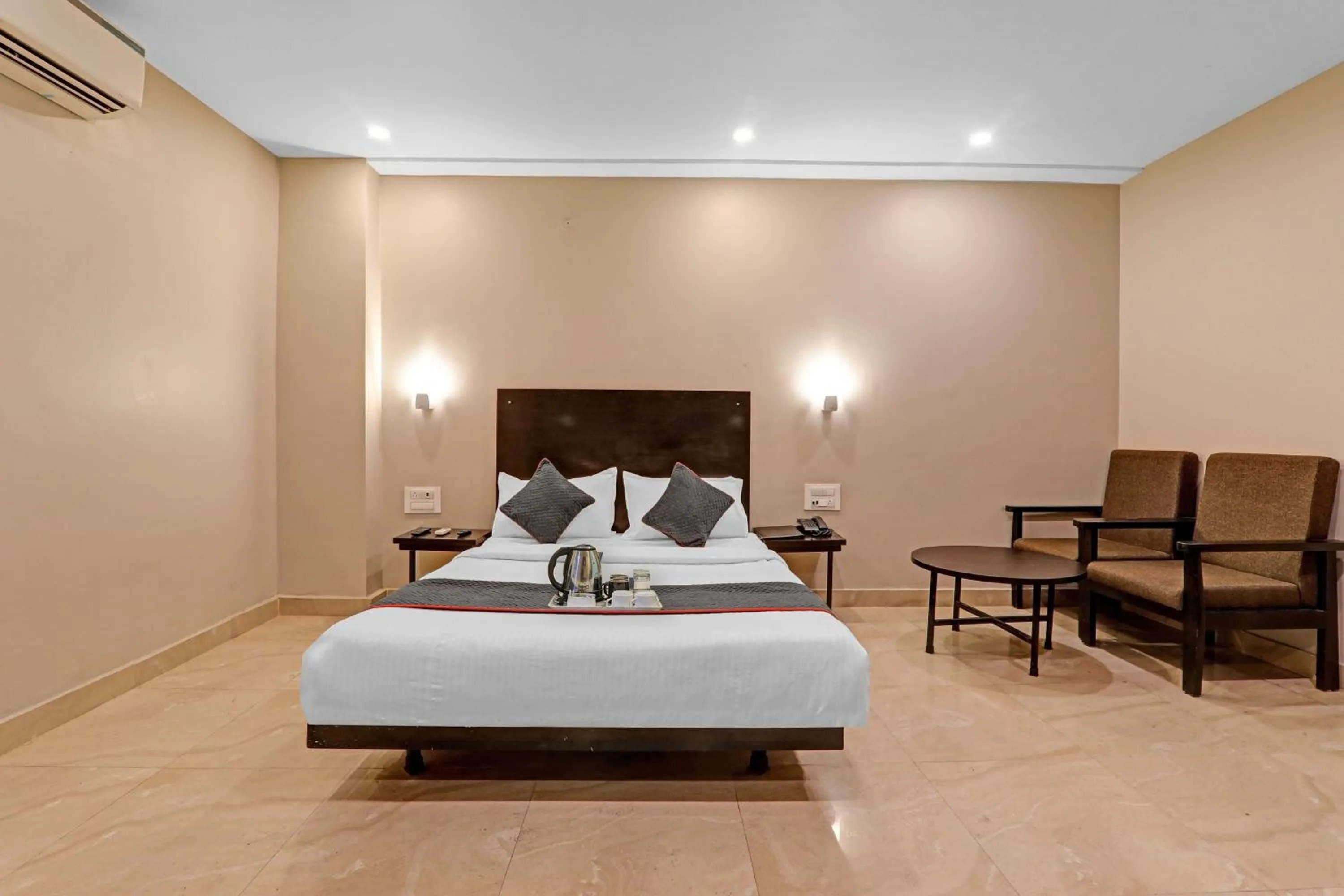 Other in Super Townhouse Amaraa Hotel Near Phoenix Palassio