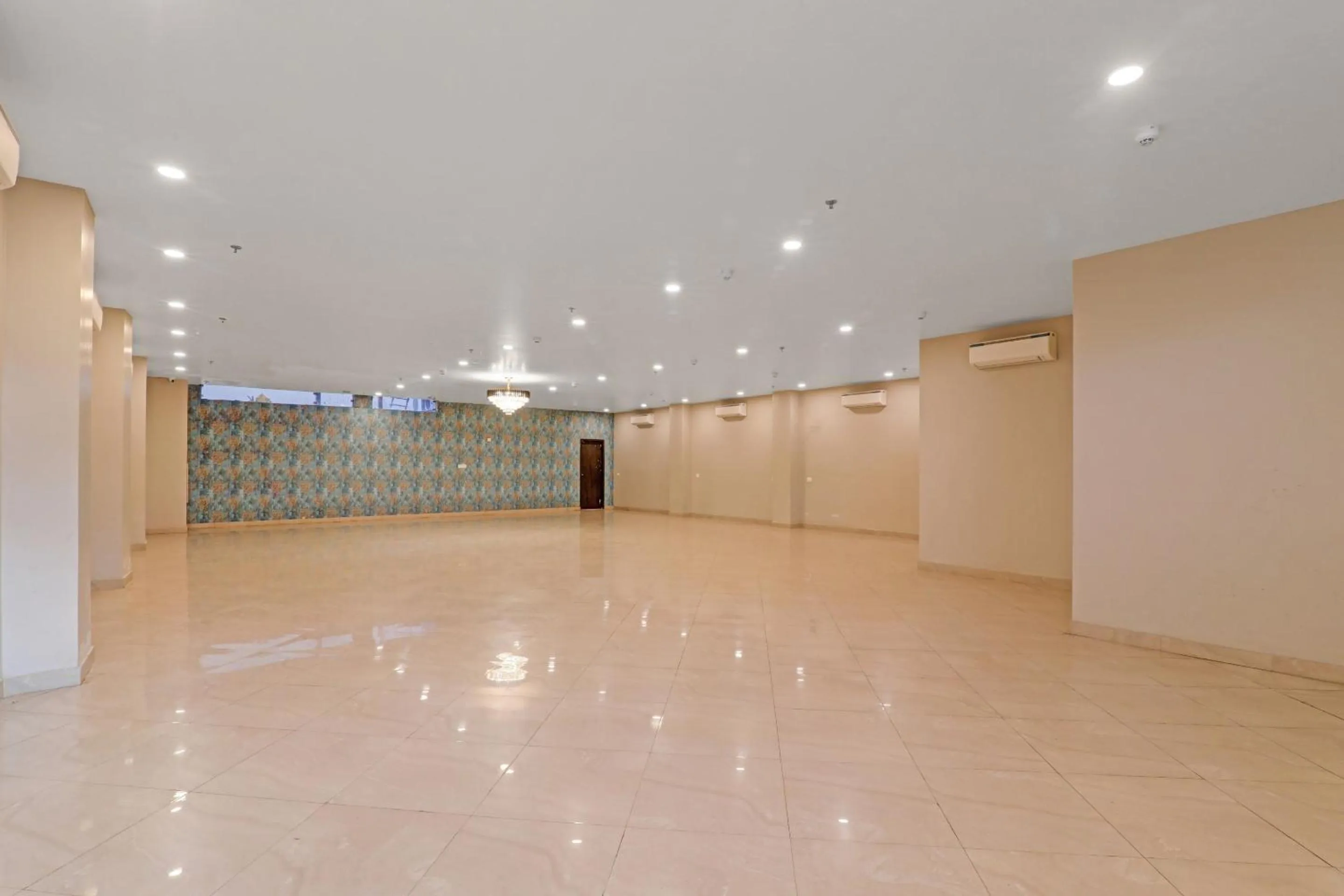 Other in Super Townhouse Amaraa Hotel Near Phoenix Palassio