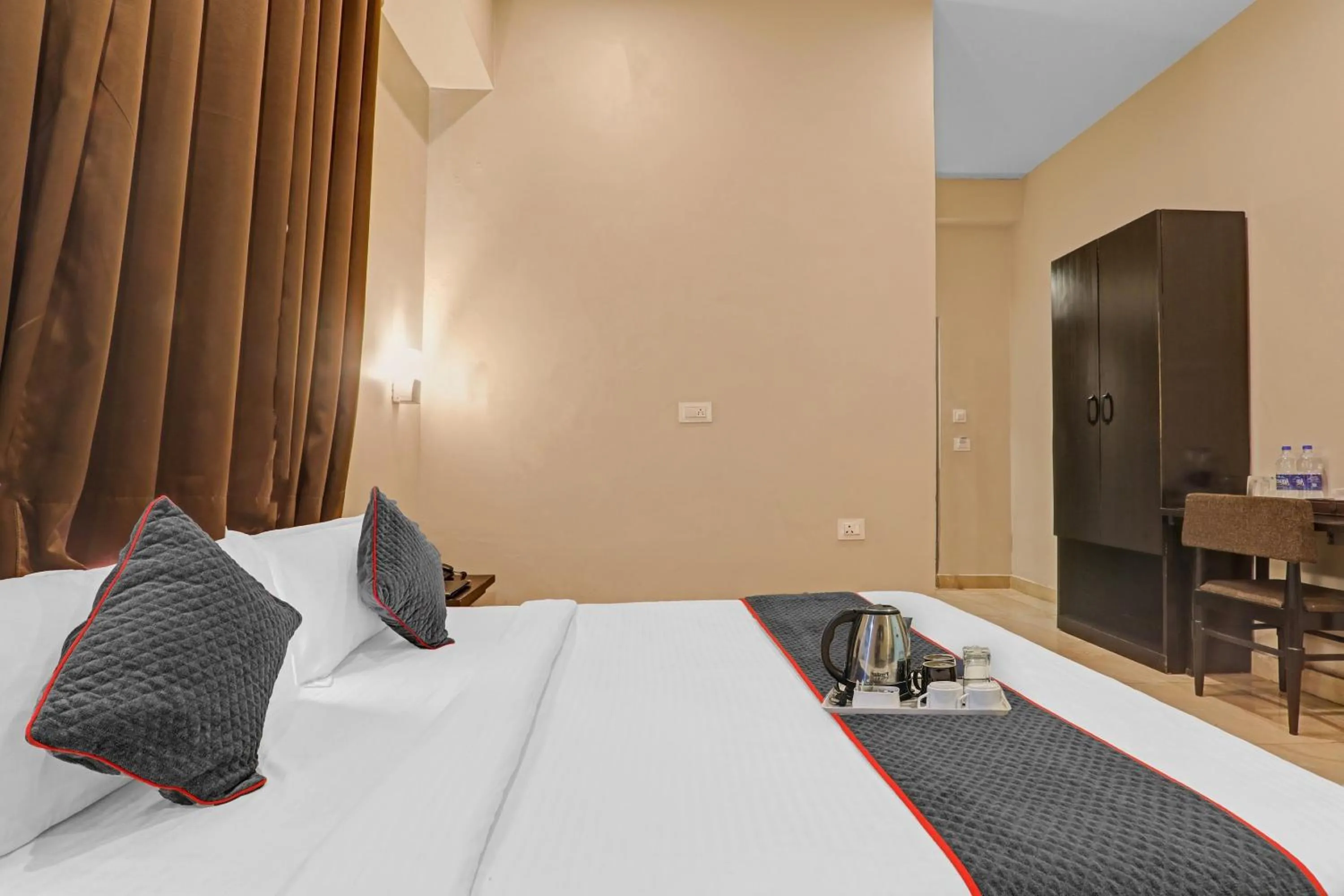 Other in Super Townhouse Amaraa Hotel Near Phoenix Palassio