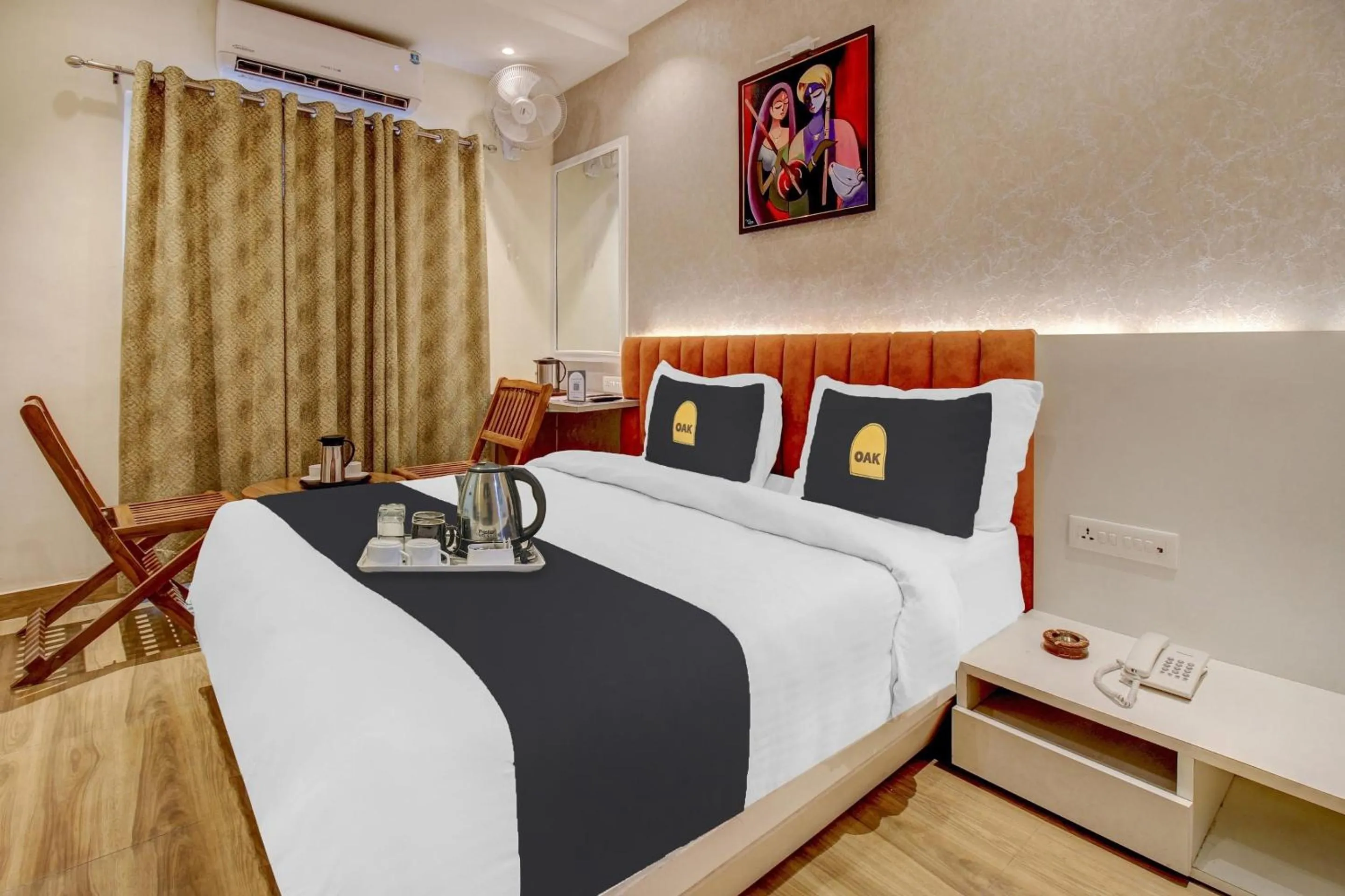 Bedroom, Bed in Super Townhouse Geetraj Near Shalimar Gateway lucknow