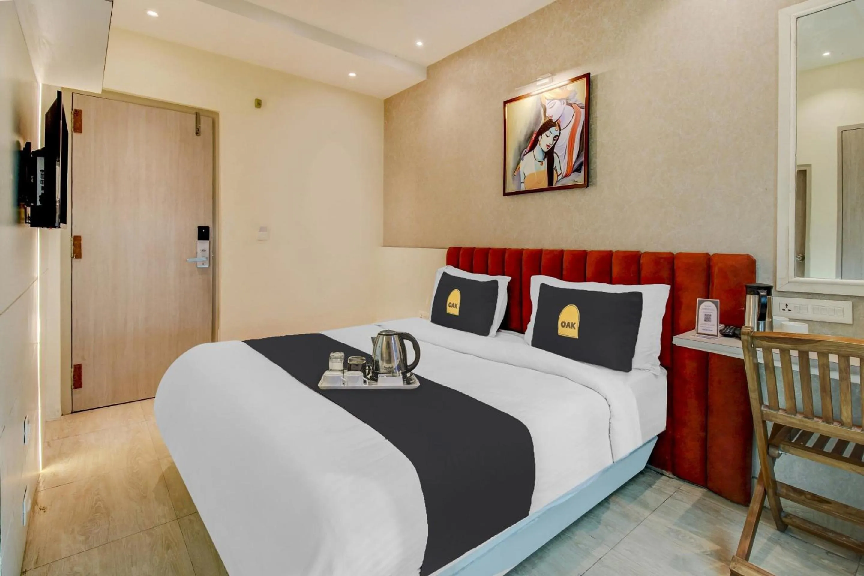 Bedroom, Bed in Super Townhouse Geetraj Near Shalimar Gateway lucknow