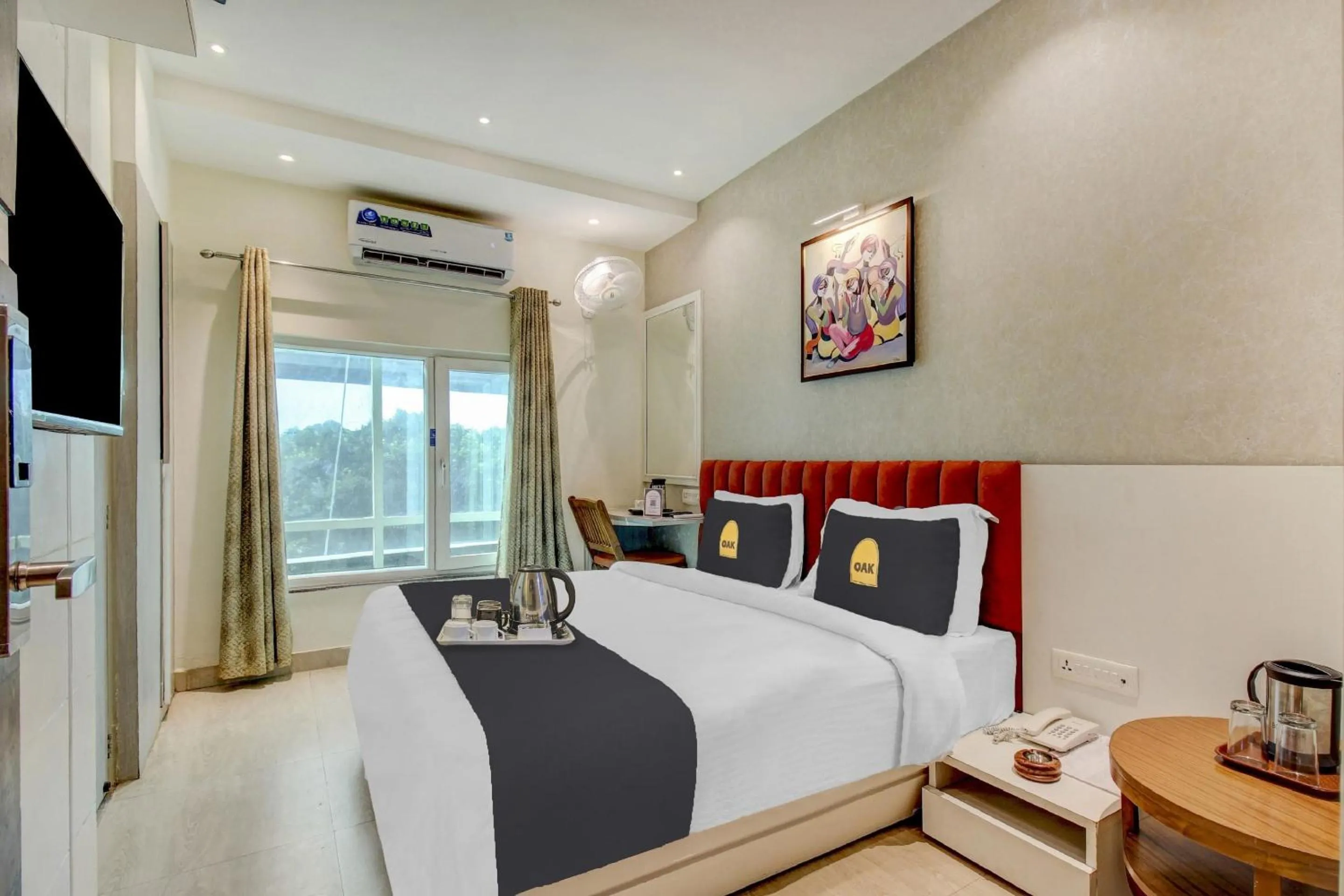 Bedroom, Bed in Super Townhouse Geetraj Near Shalimar Gateway lucknow