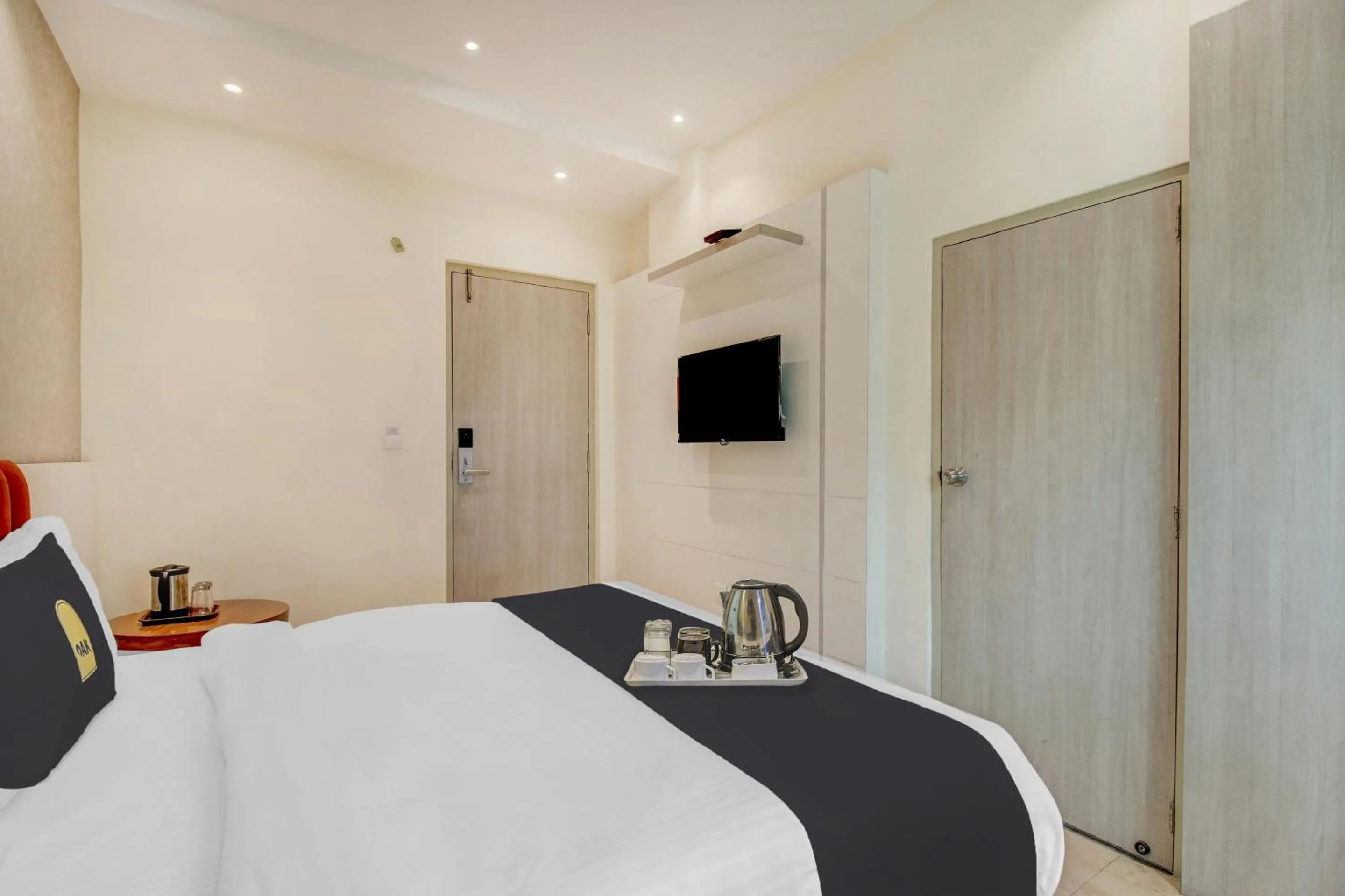 Bedroom, Bed in Super Townhouse Geetraj Near Shalimar Gateway lucknow