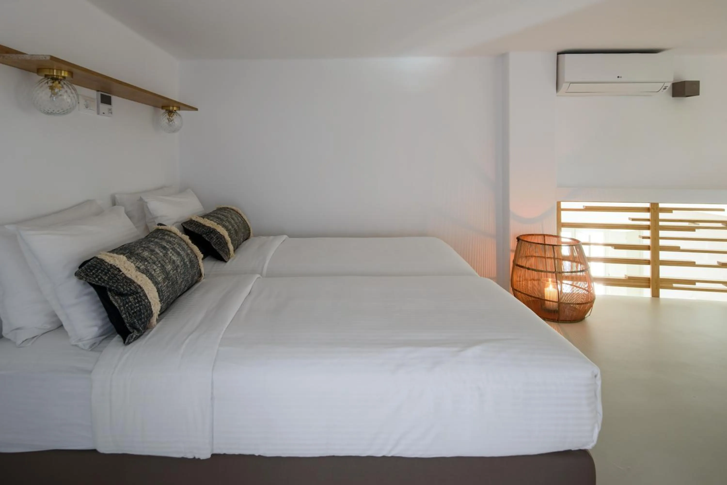 Bed in Este Luxury Suites