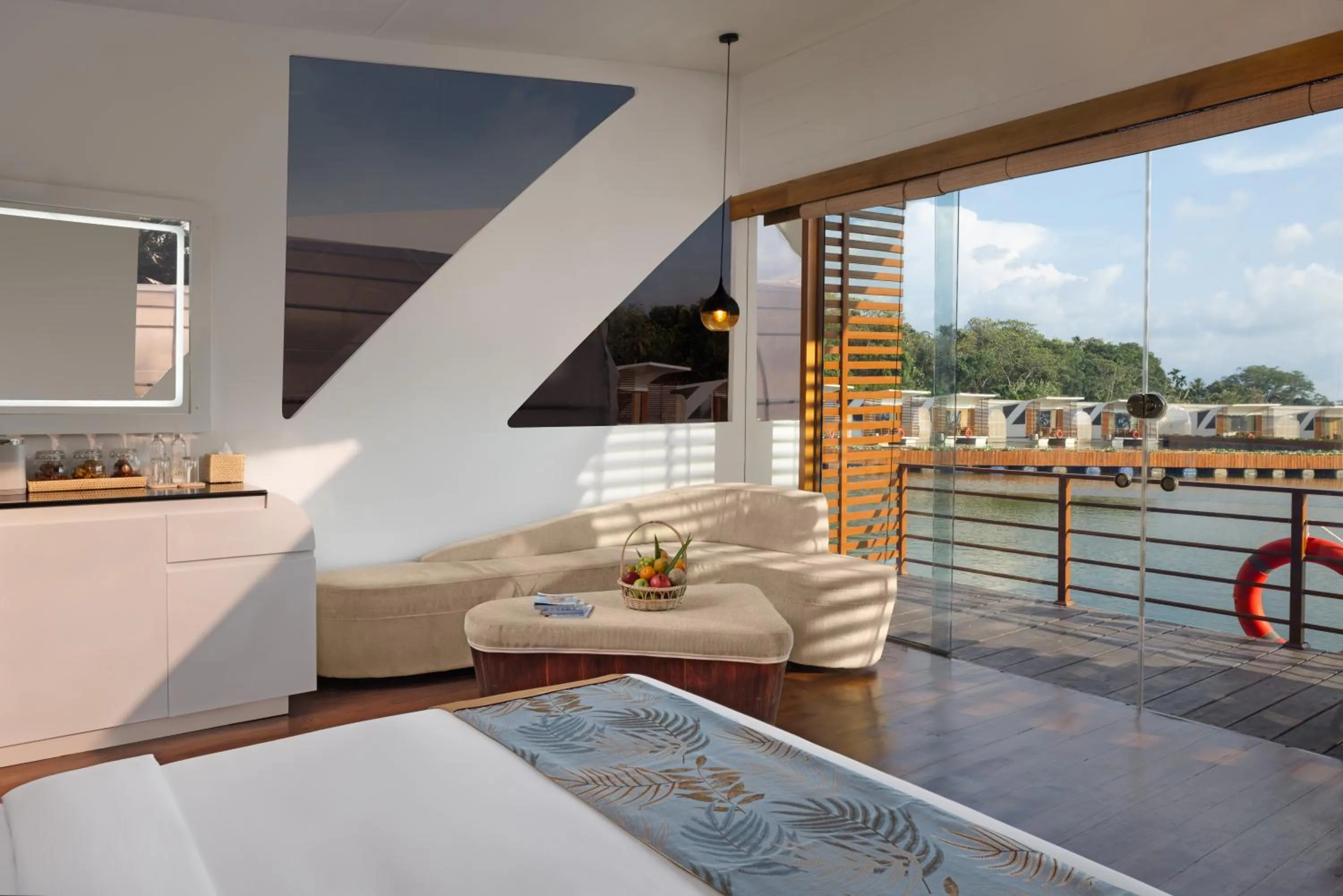 Bedroom in Bolagala Agro Floating Resort