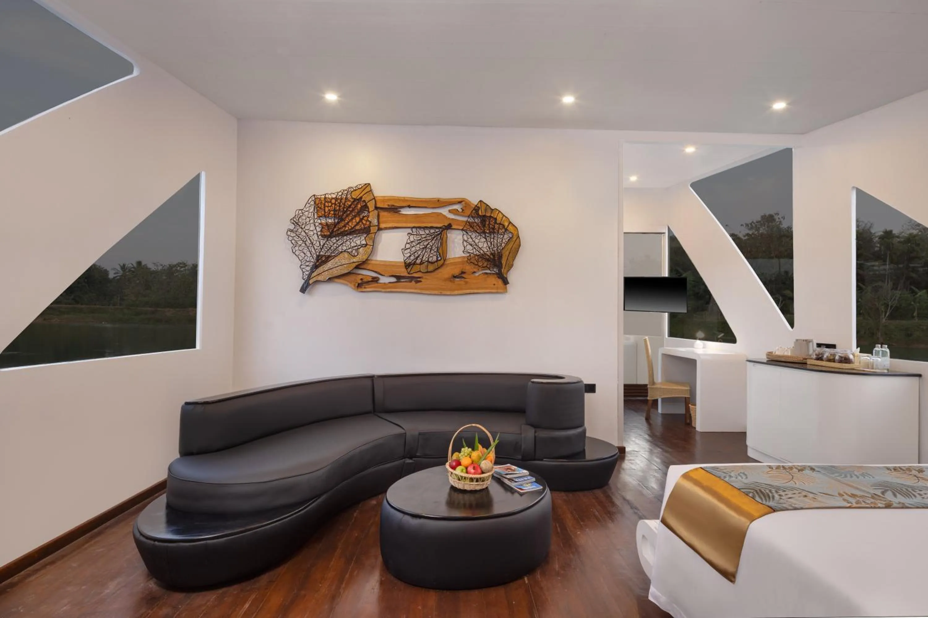 Bed in Bolagala Agro Floating Resort