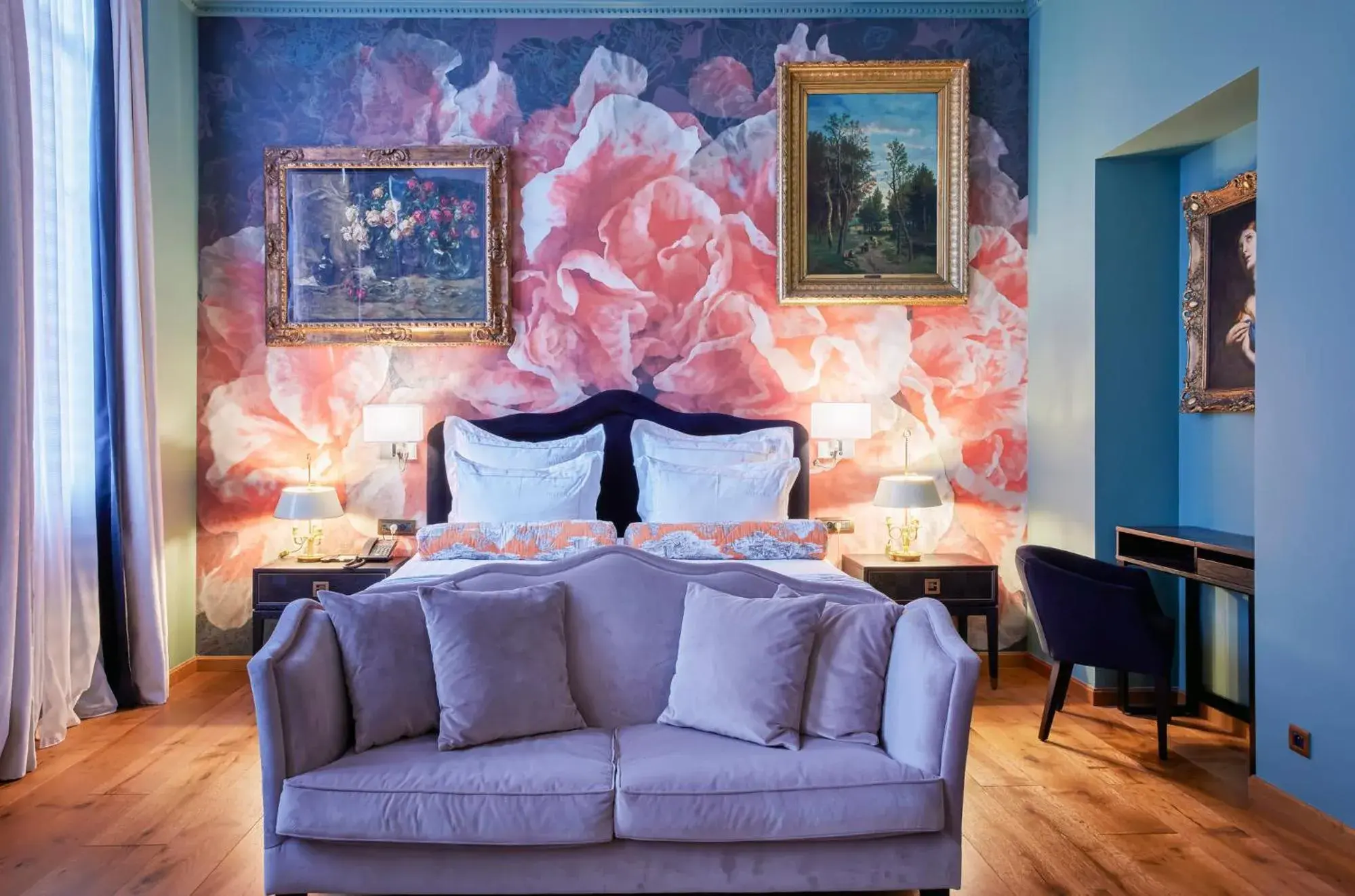 Junior Suite in Juliana Hotel & Spa - Brussels Centre Junior Suite in Juliana Hotel & Spa - Brussels Centre