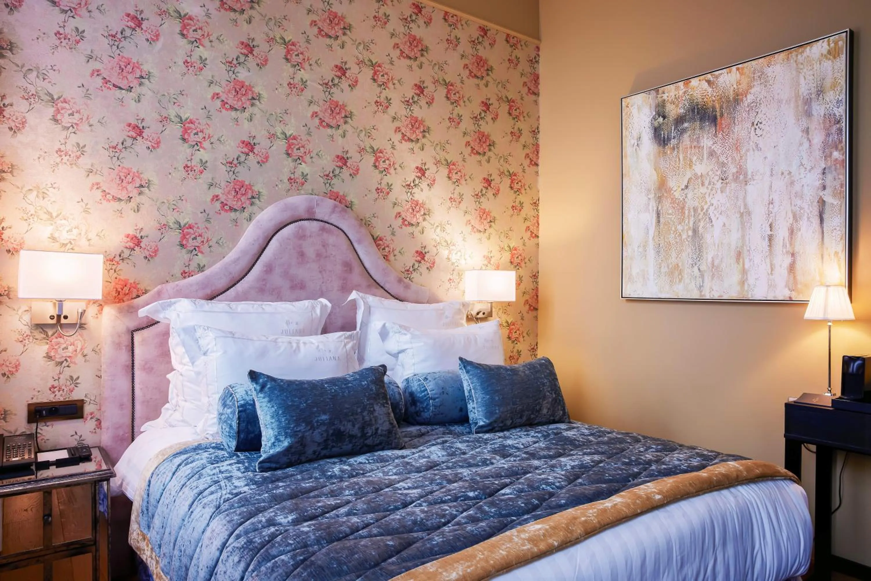 Bedroom, Bed in Juliana Hotel & Spa - Brussels Centre