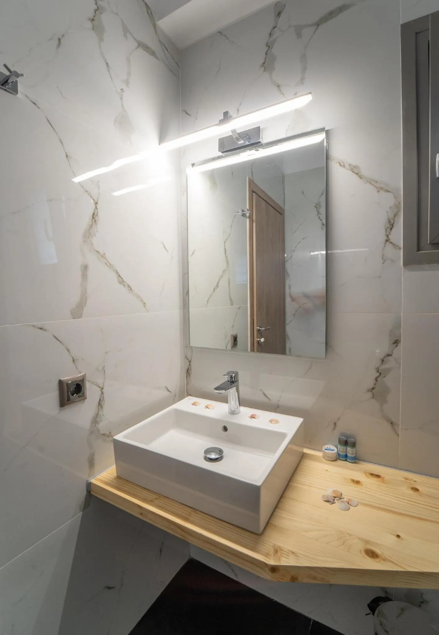 Bathroom in CARLOS MANSION LUXURY SUITES