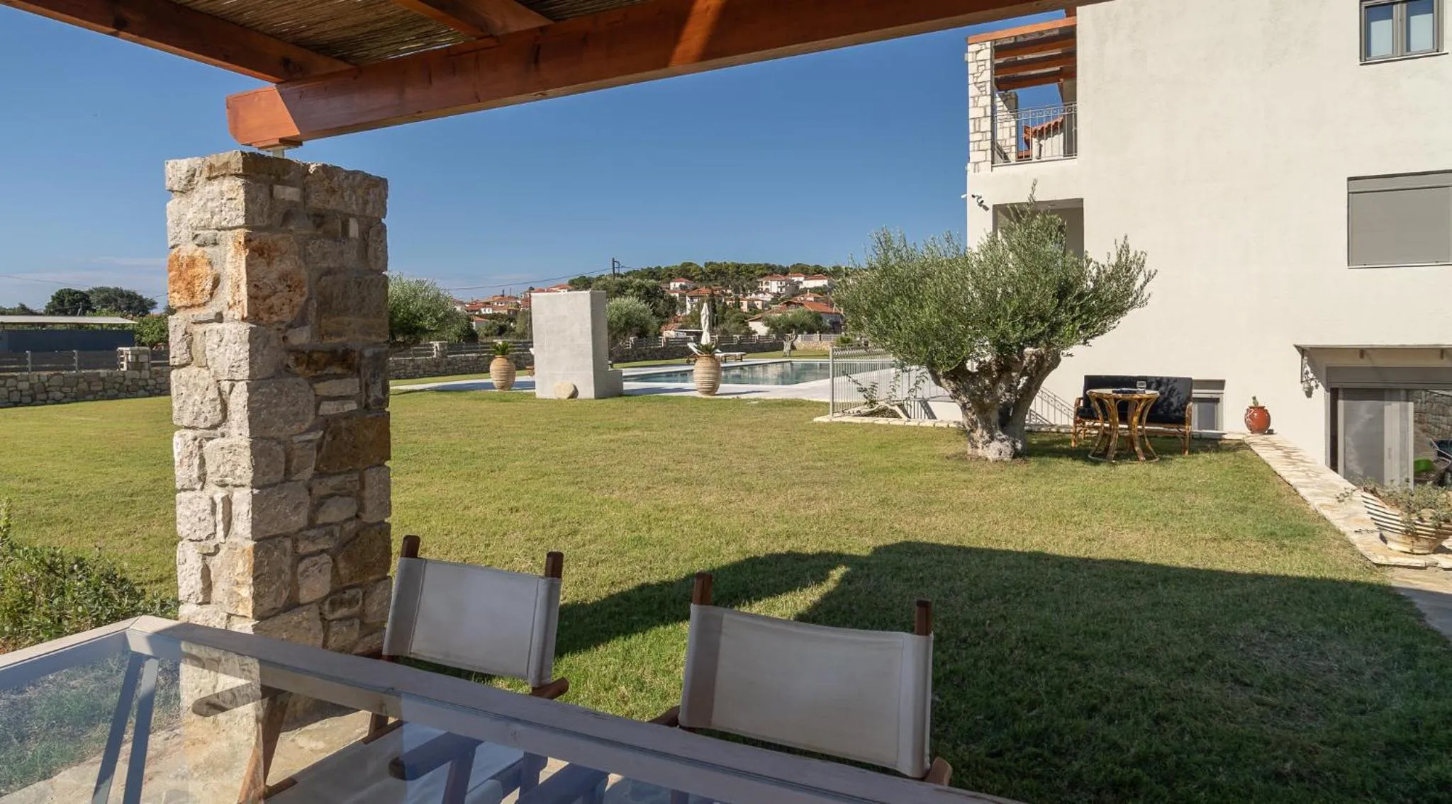 Garden in CARLOS MANSION LUXURY SUITES