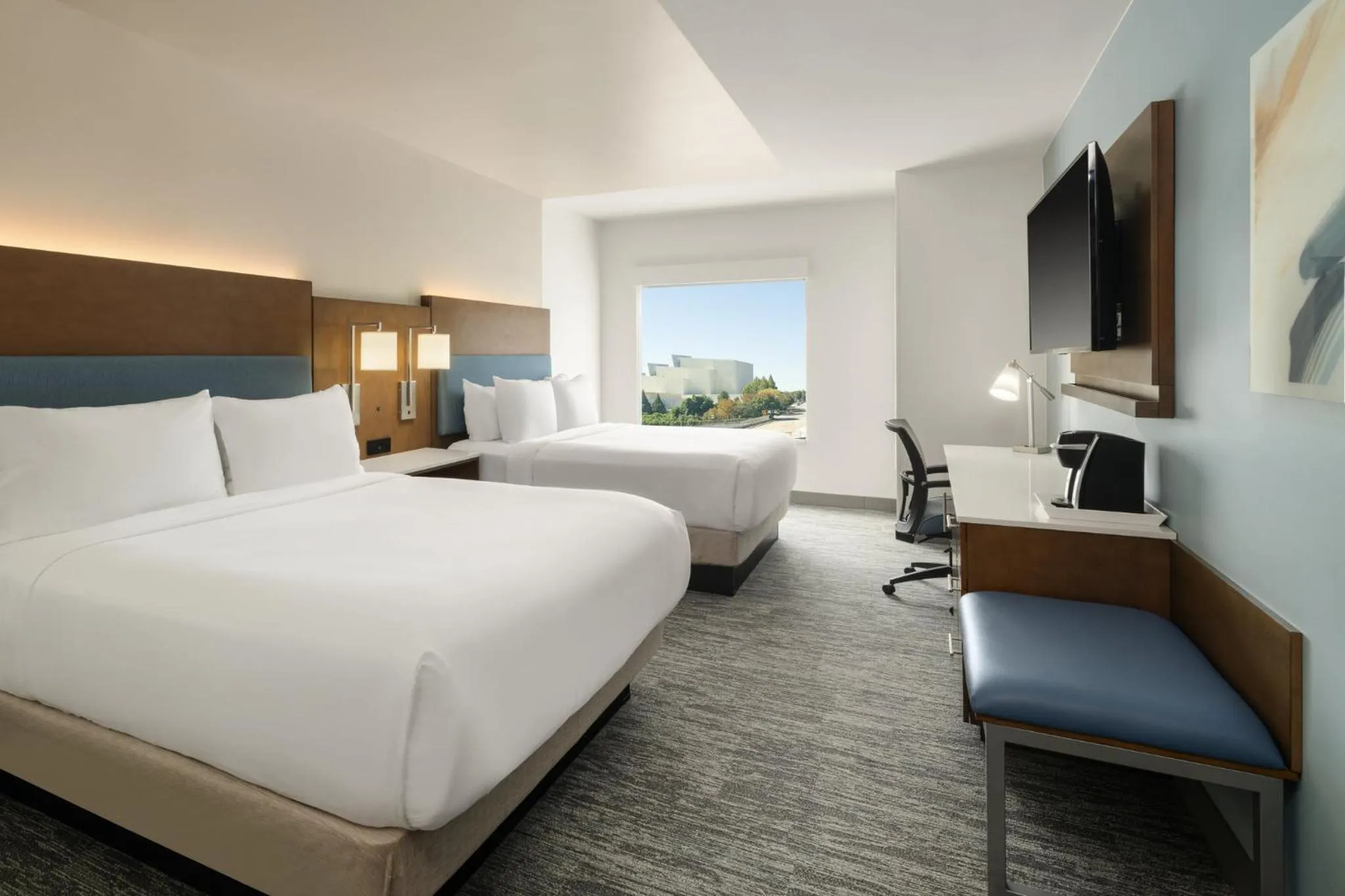 Photo of the whole room, Bed in EVEN Hotel Atlanta - Cobb Galleria by IHG