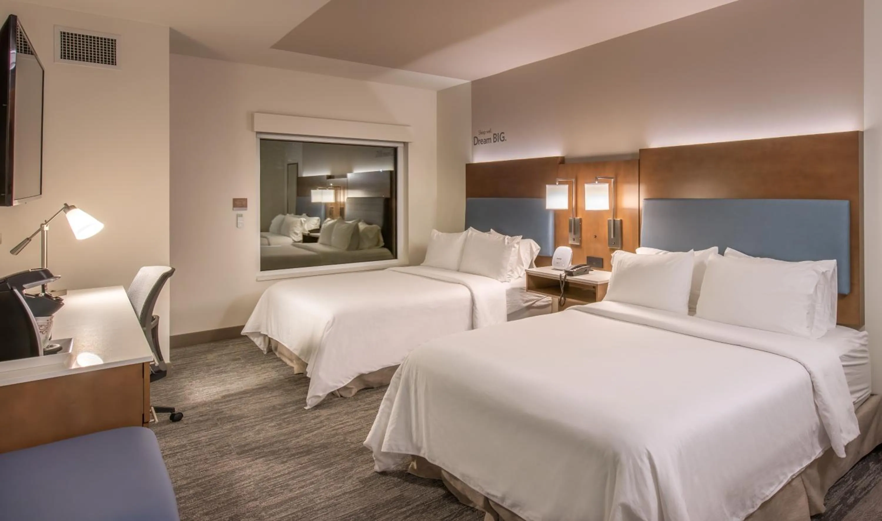 Guests, Bed in EVEN Hotel Atlanta - Cobb Galleria by IHG