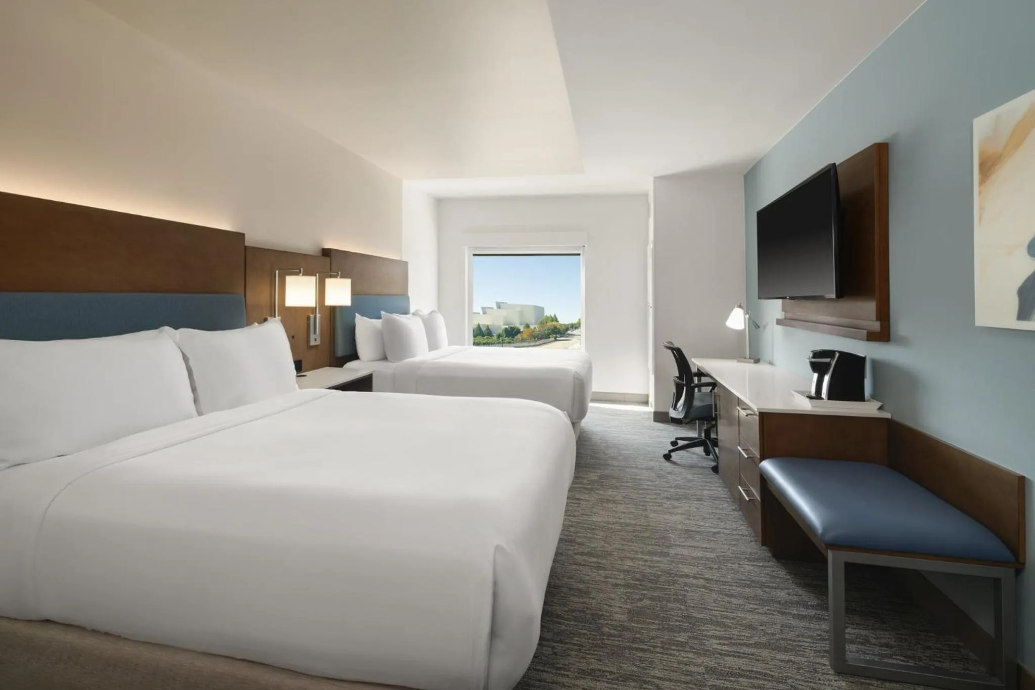 Photo of the whole room, Bed in EVEN Hotel Atlanta - Cobb Galleria by IHG
