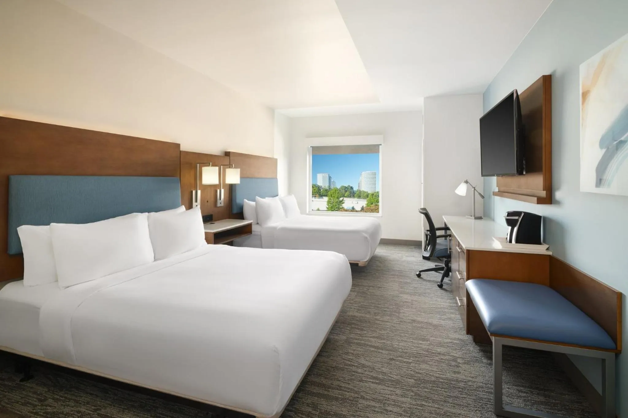 Photo of the whole room, Bed in EVEN Hotel Atlanta - Cobb Galleria by IHG