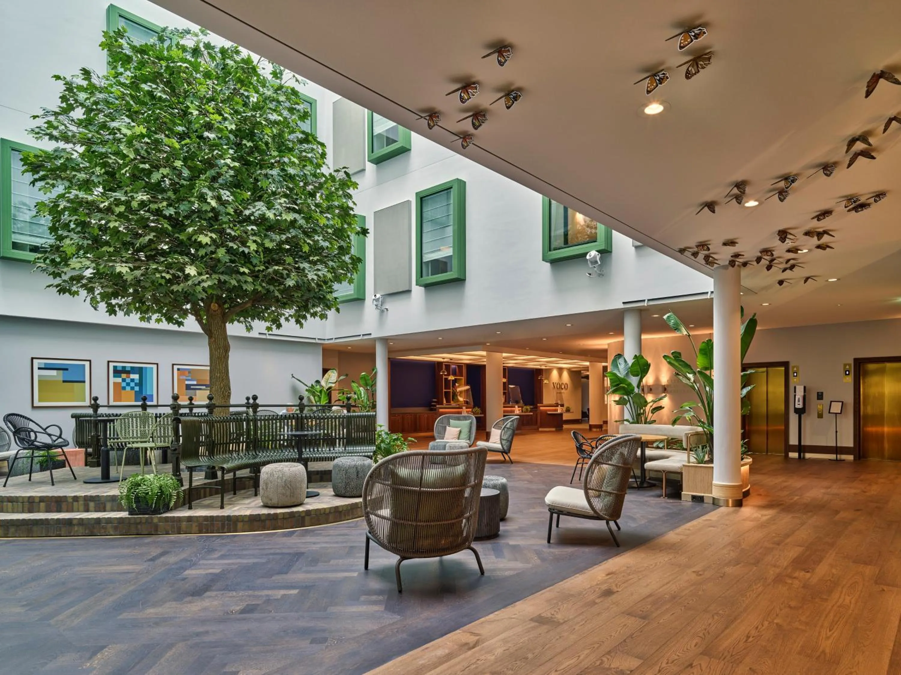 Property building in voco The Hague by IHG