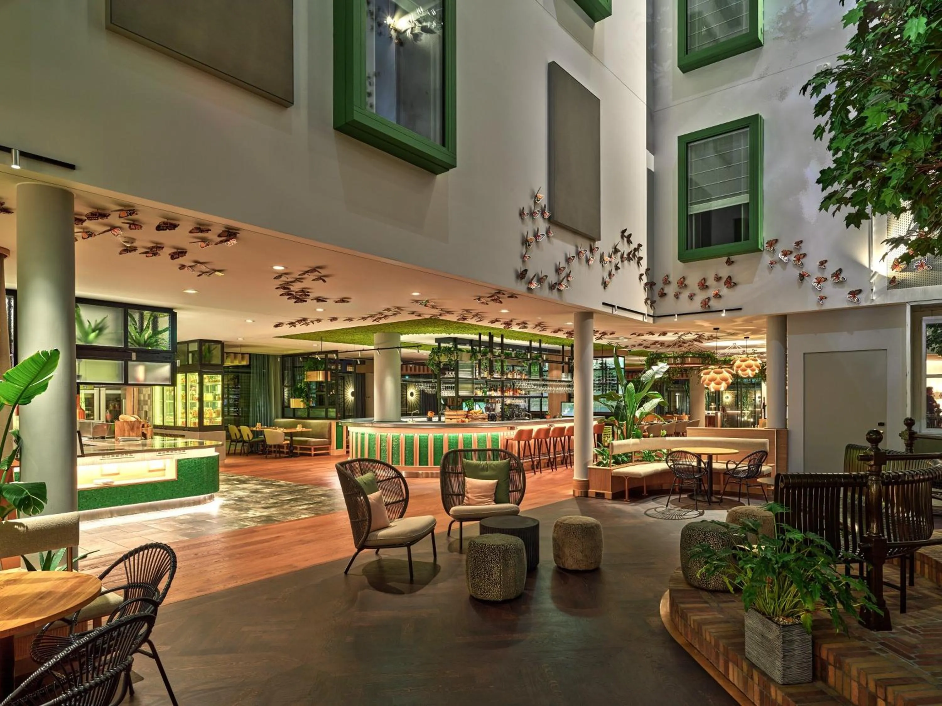 Property building in voco The Hague by IHG