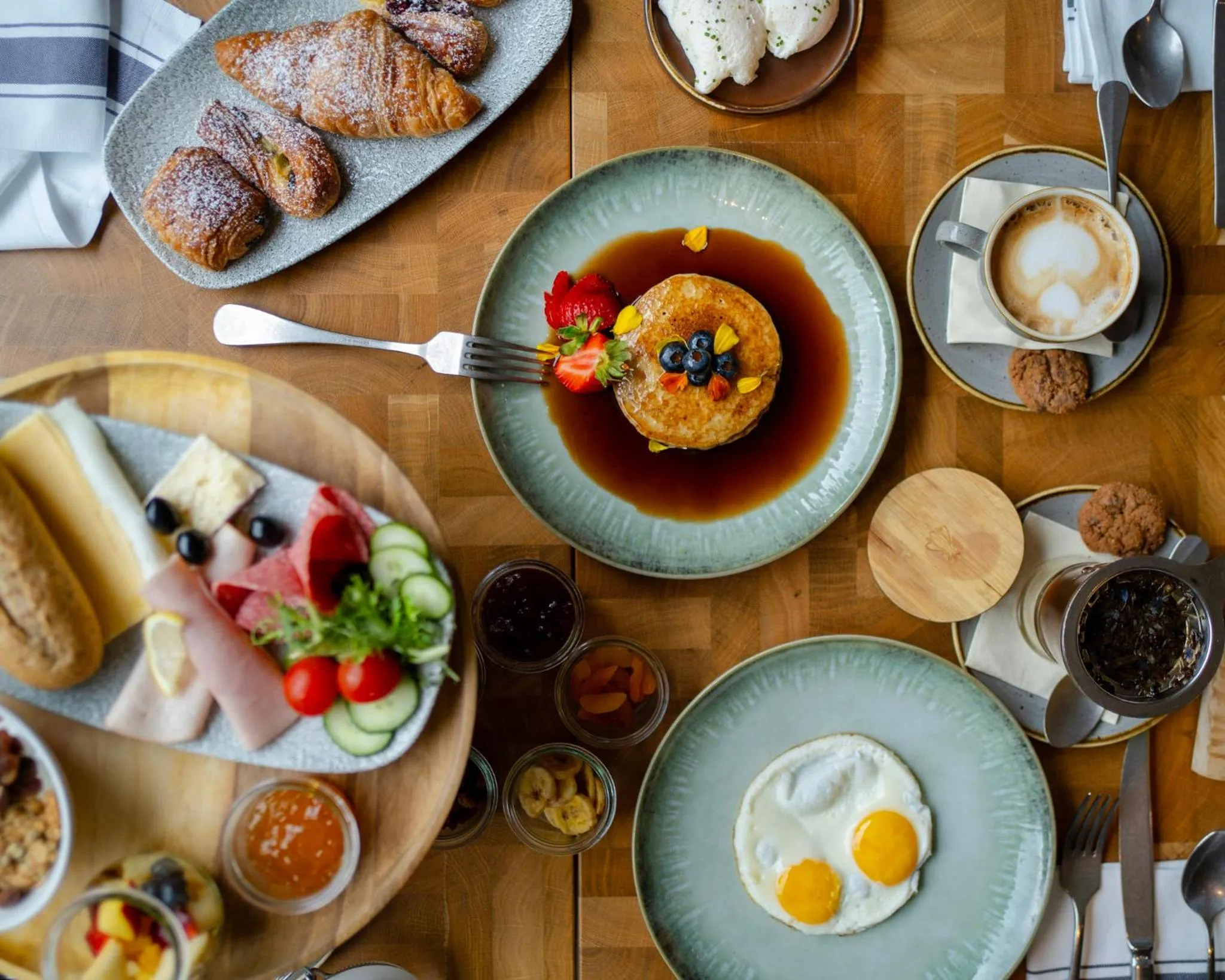 Breakfast in voco The Hague by IHG