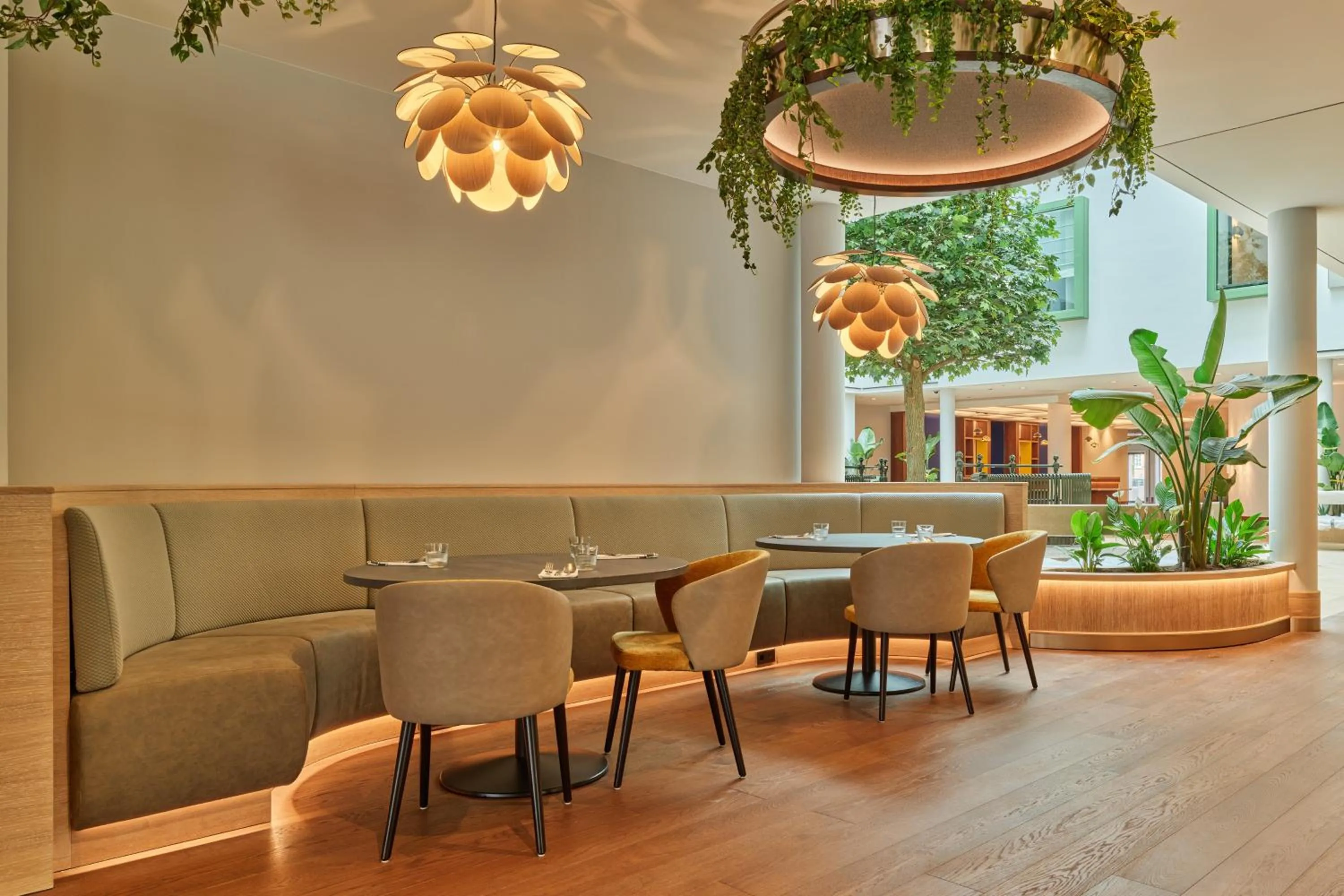 Restaurant/places to eat in voco The Hague by IHG