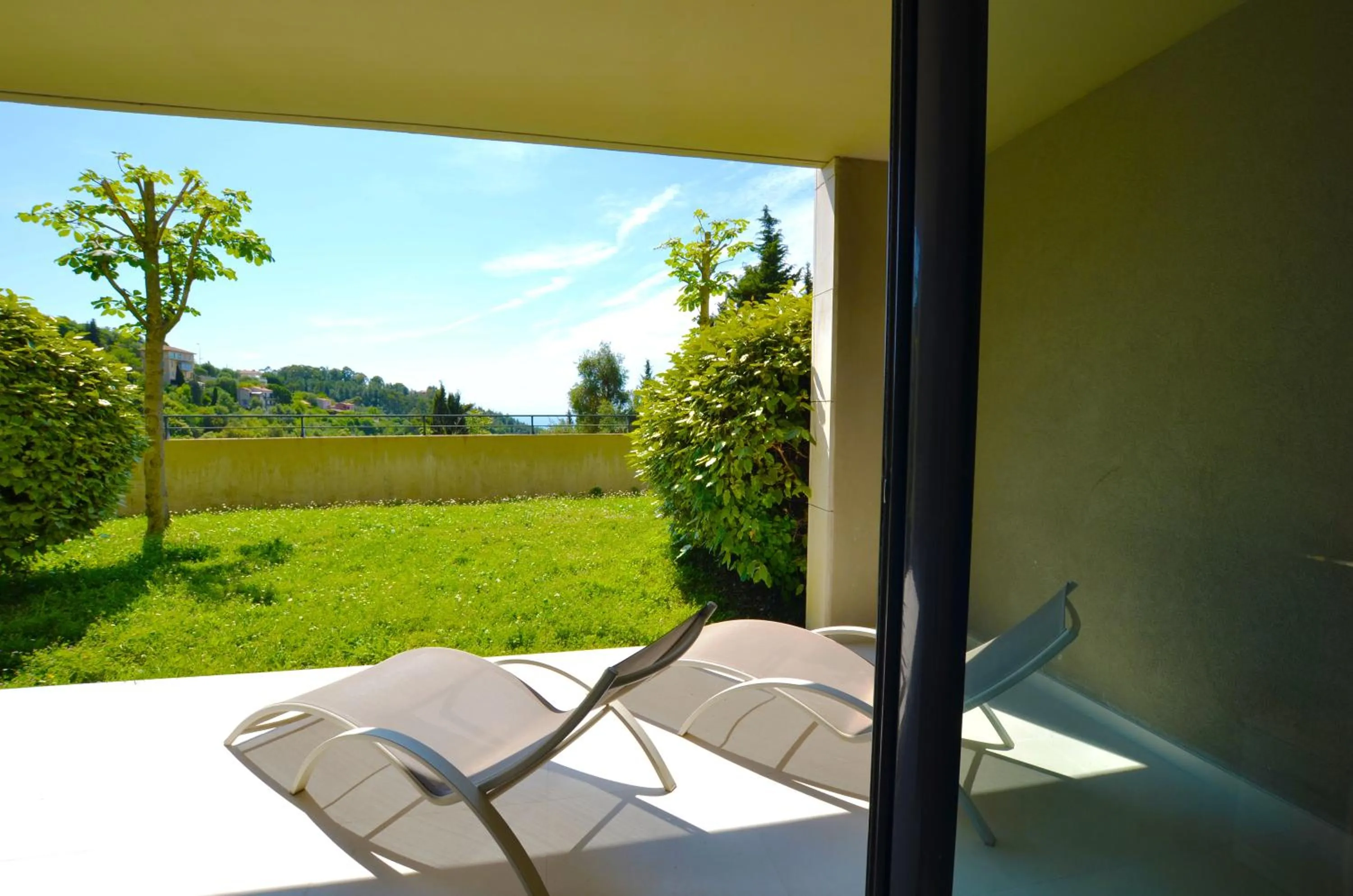 Patio in La Perle d'Eze - Aparthotel