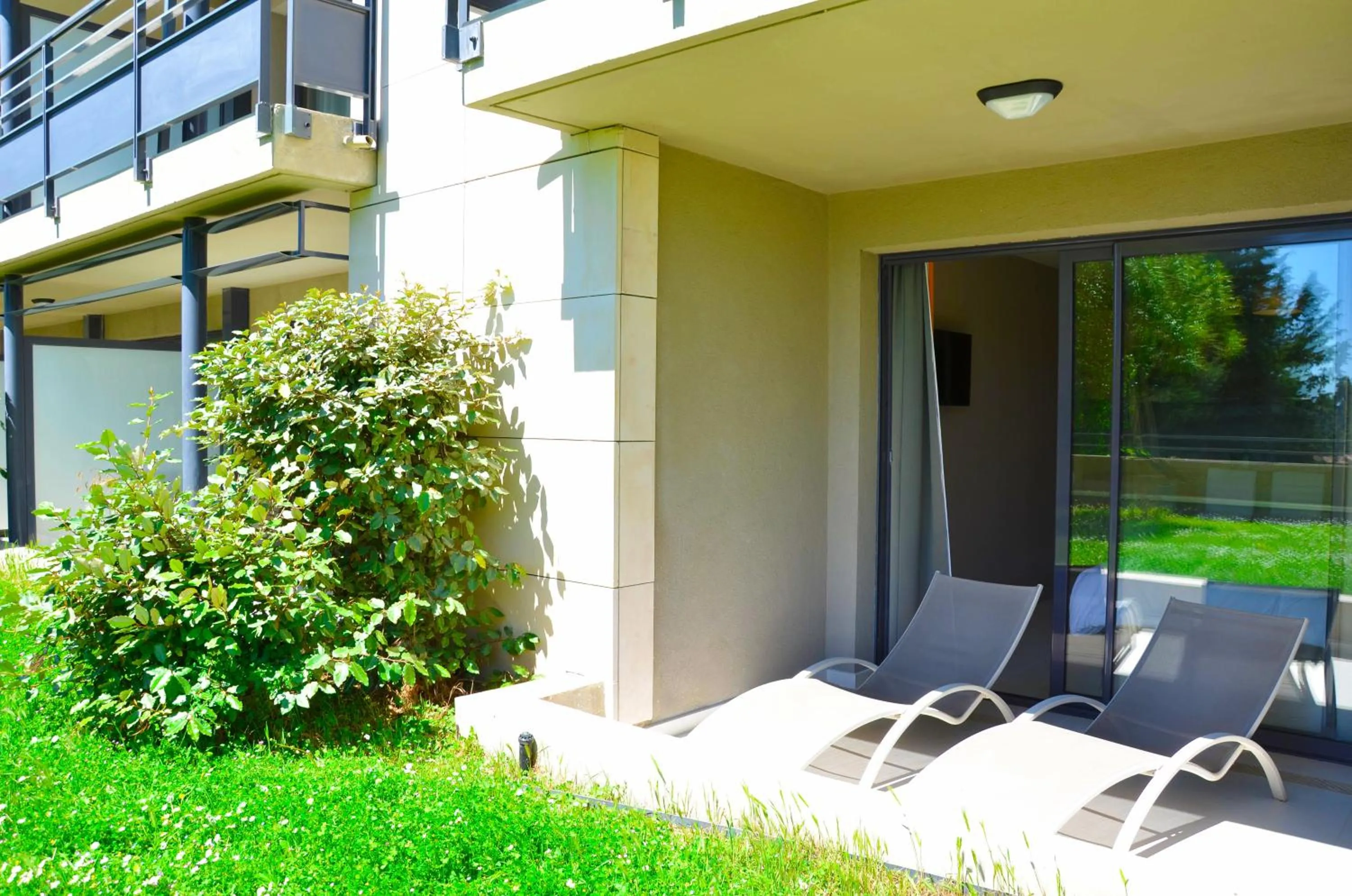 Patio in La Perle d'Eze - Aparthotel