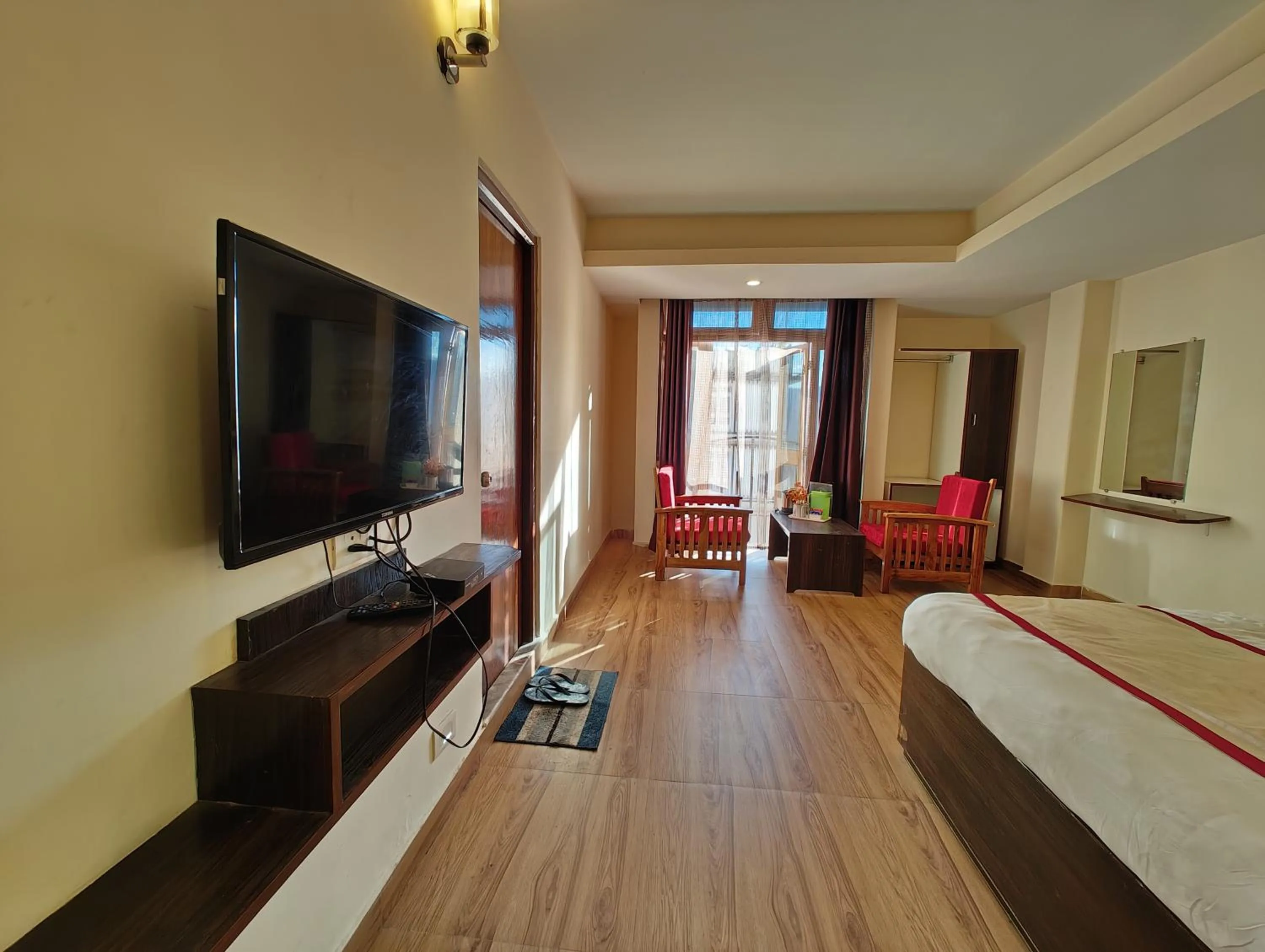 Bedroom, Bed in Hotel The Narayani Continental