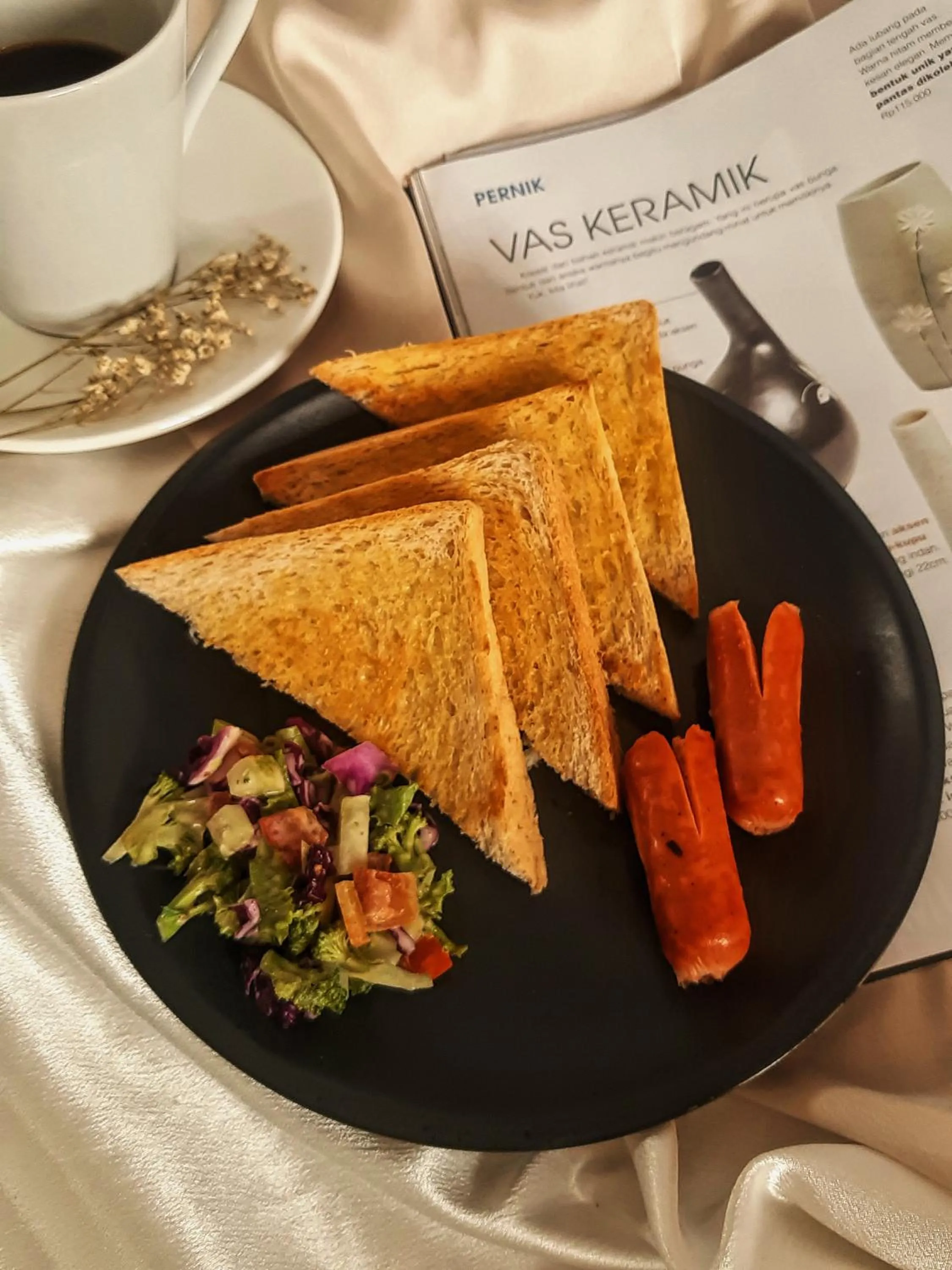 Breakfast in KALINDA HOMEY