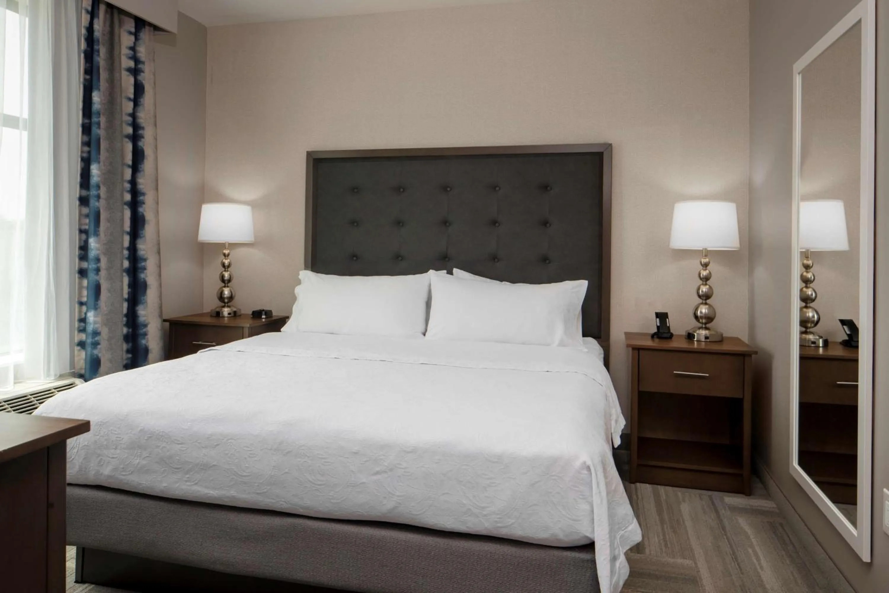 Bedroom, Bed in Homewood Suites By Hilton Greensboro Wendover, Nc