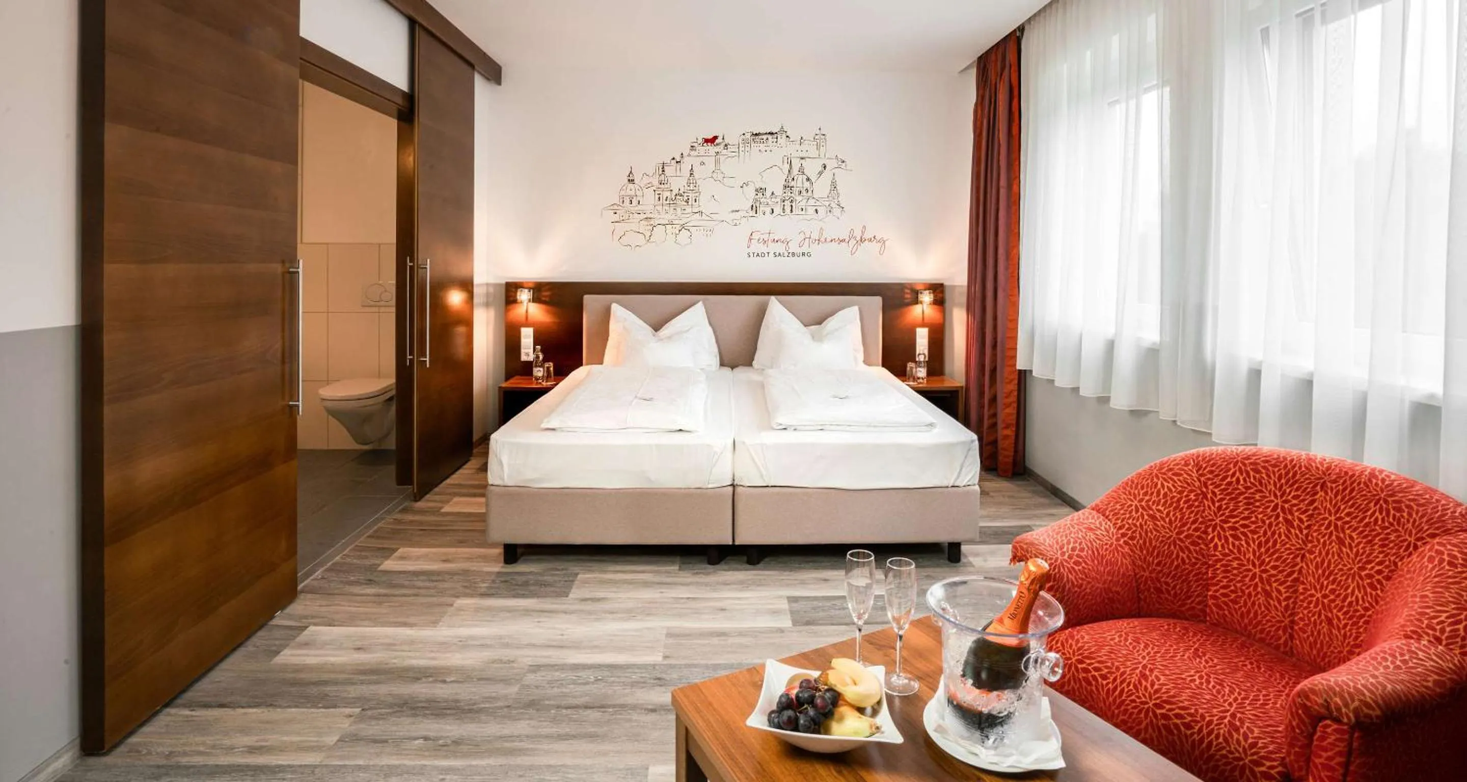 Photo of the whole room, Bed in Best Western Hotel am Walserberg