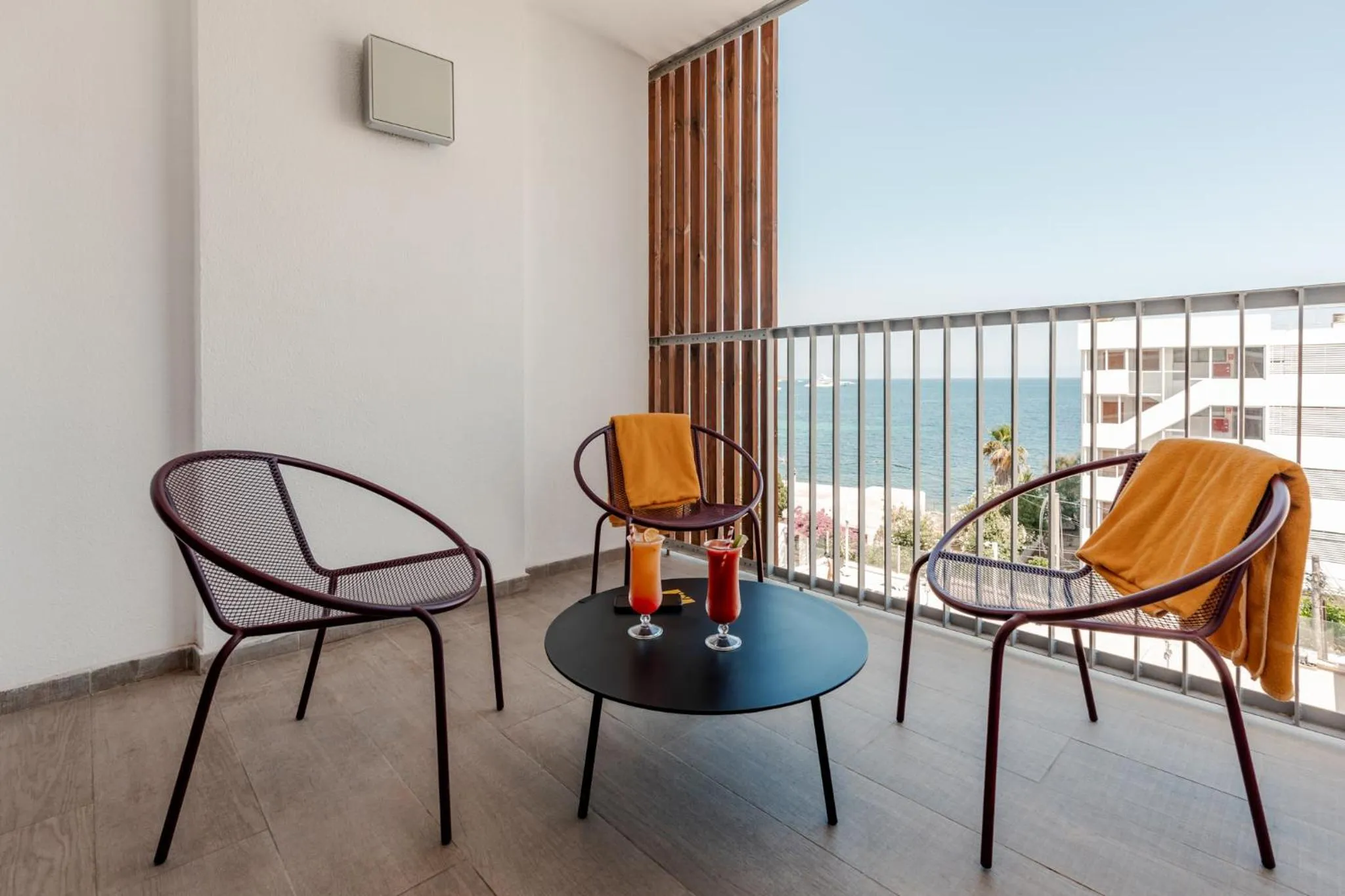 Summer in Ryans Ibiza Apartments - Only Adults