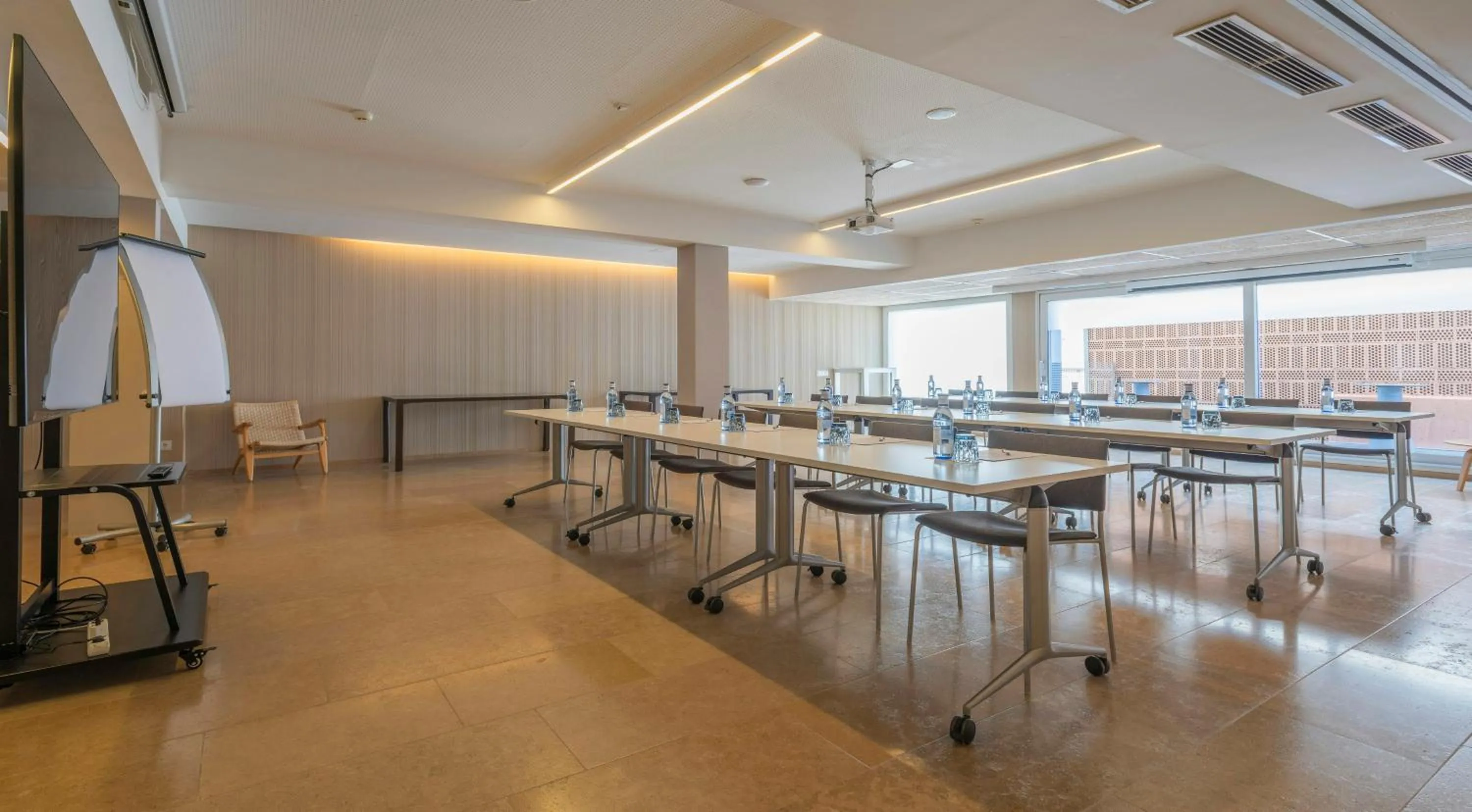Meeting/conference room in Leonardo Boutique Hotel Mallorca Port Portals - Adults only