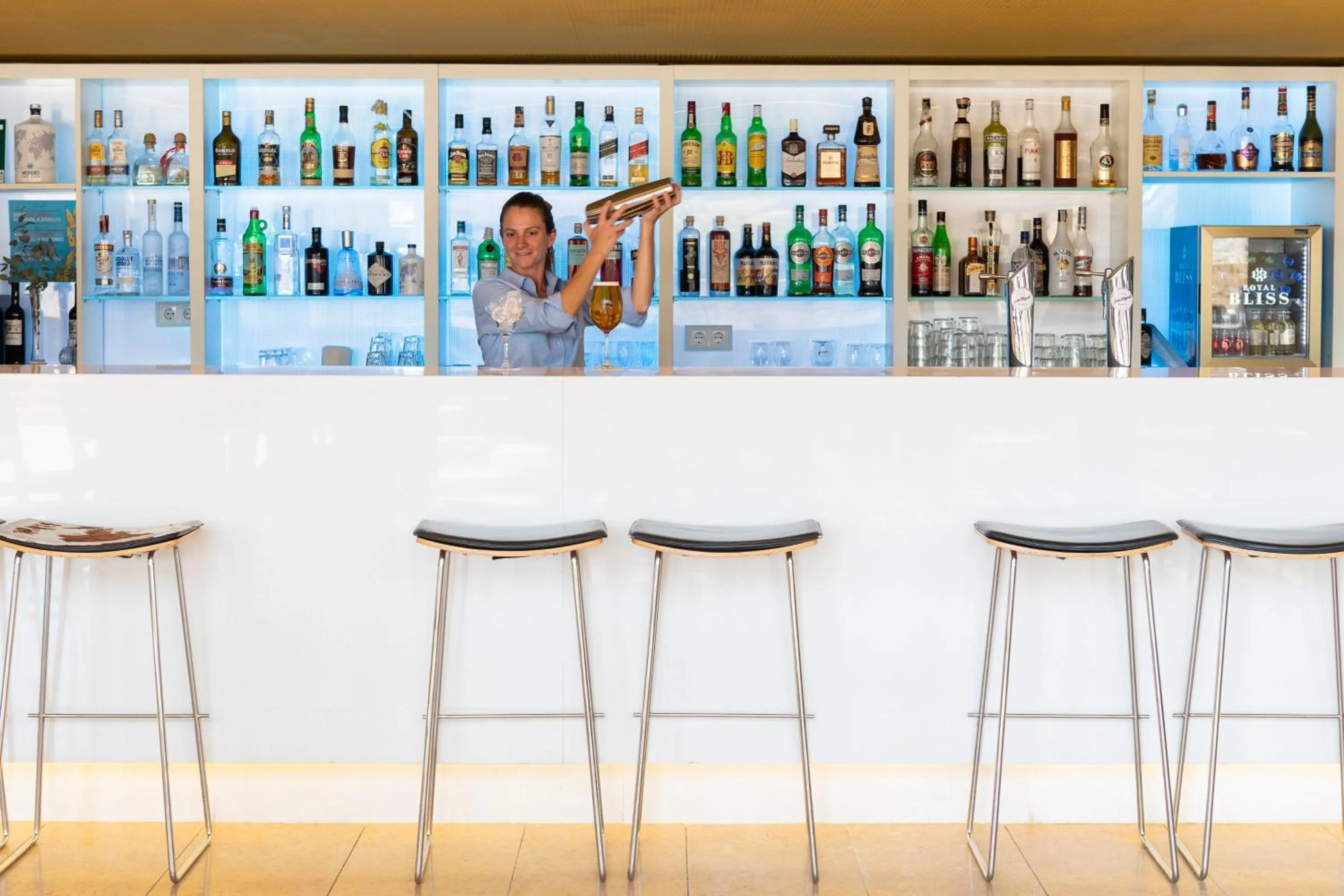 Lounge or bar in Leonardo Boutique Hotel Mallorca Port Portals - Adults only