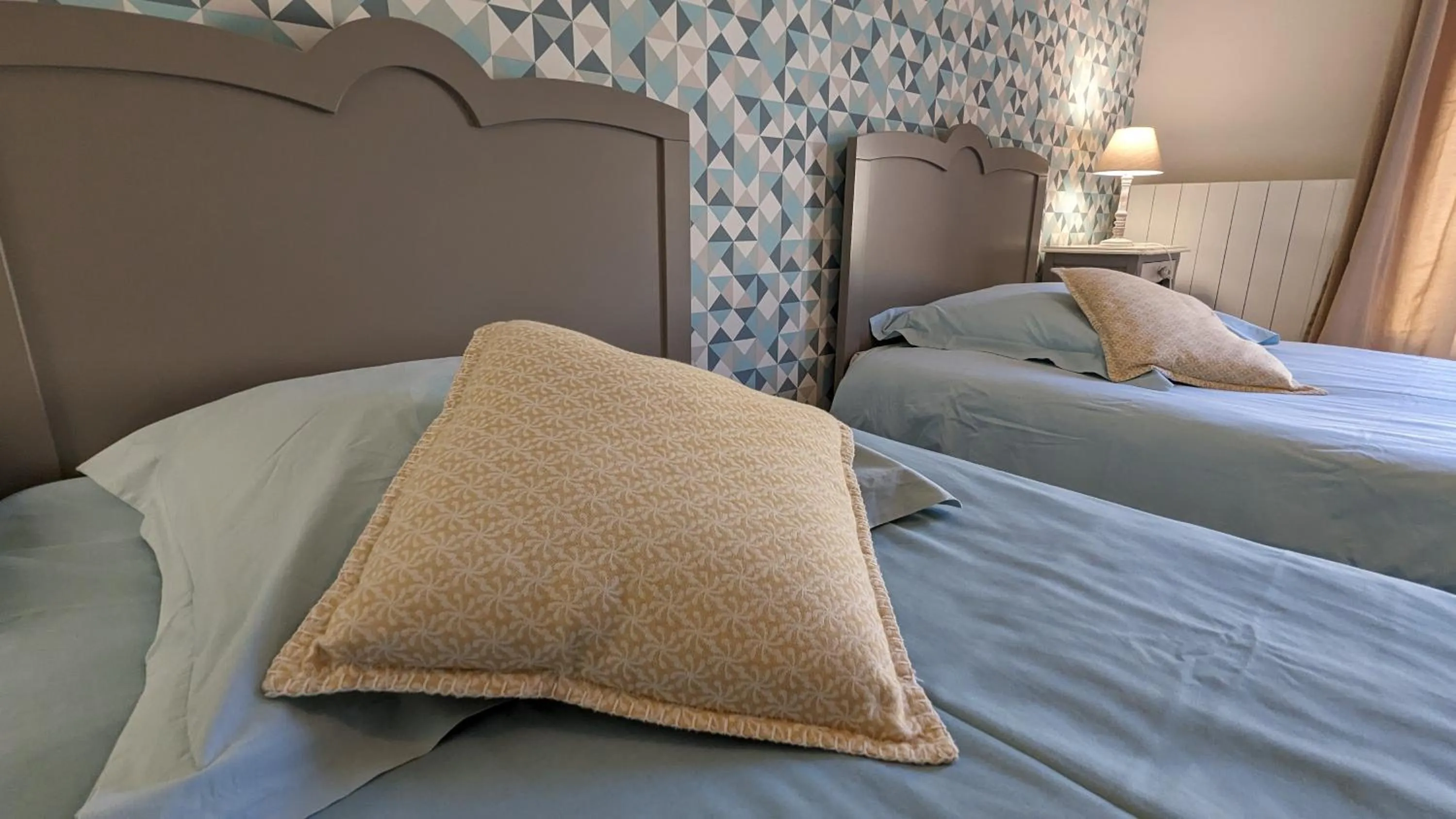 Coffee/tea facilities, Bed in Au Bonheur de Cisse