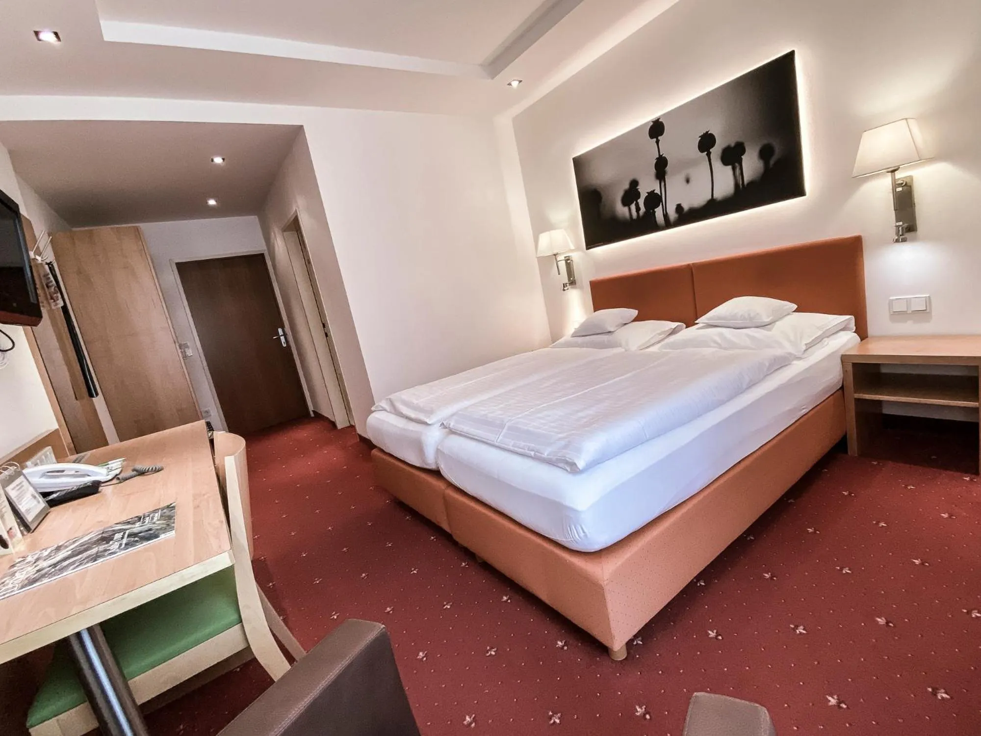 Photo of the whole room, Bed in Faulenzerhotel