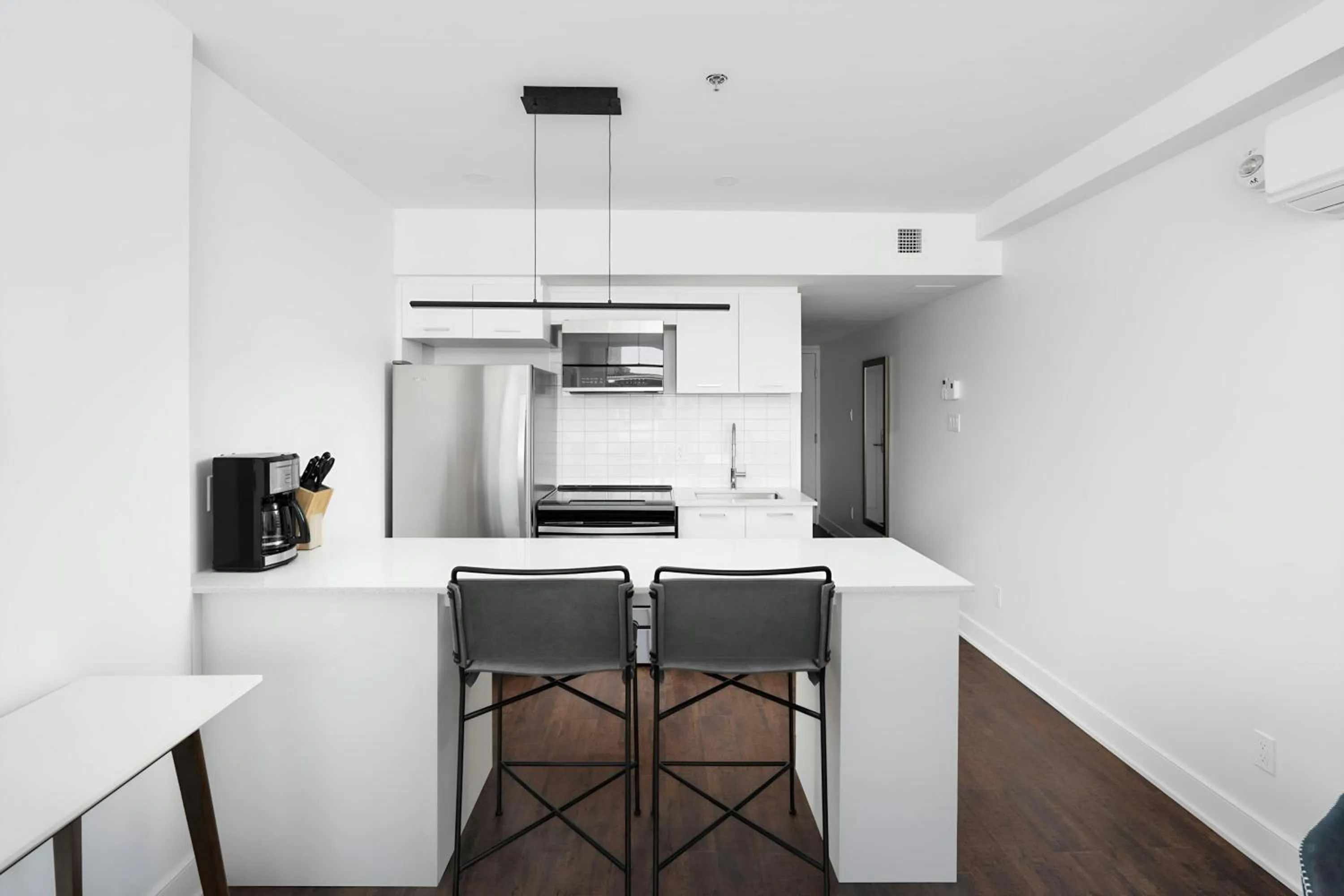 Kitchen or kitchenette in Sonder by Marriott Bonvoy Gare Saint Denis Apartments Downtown