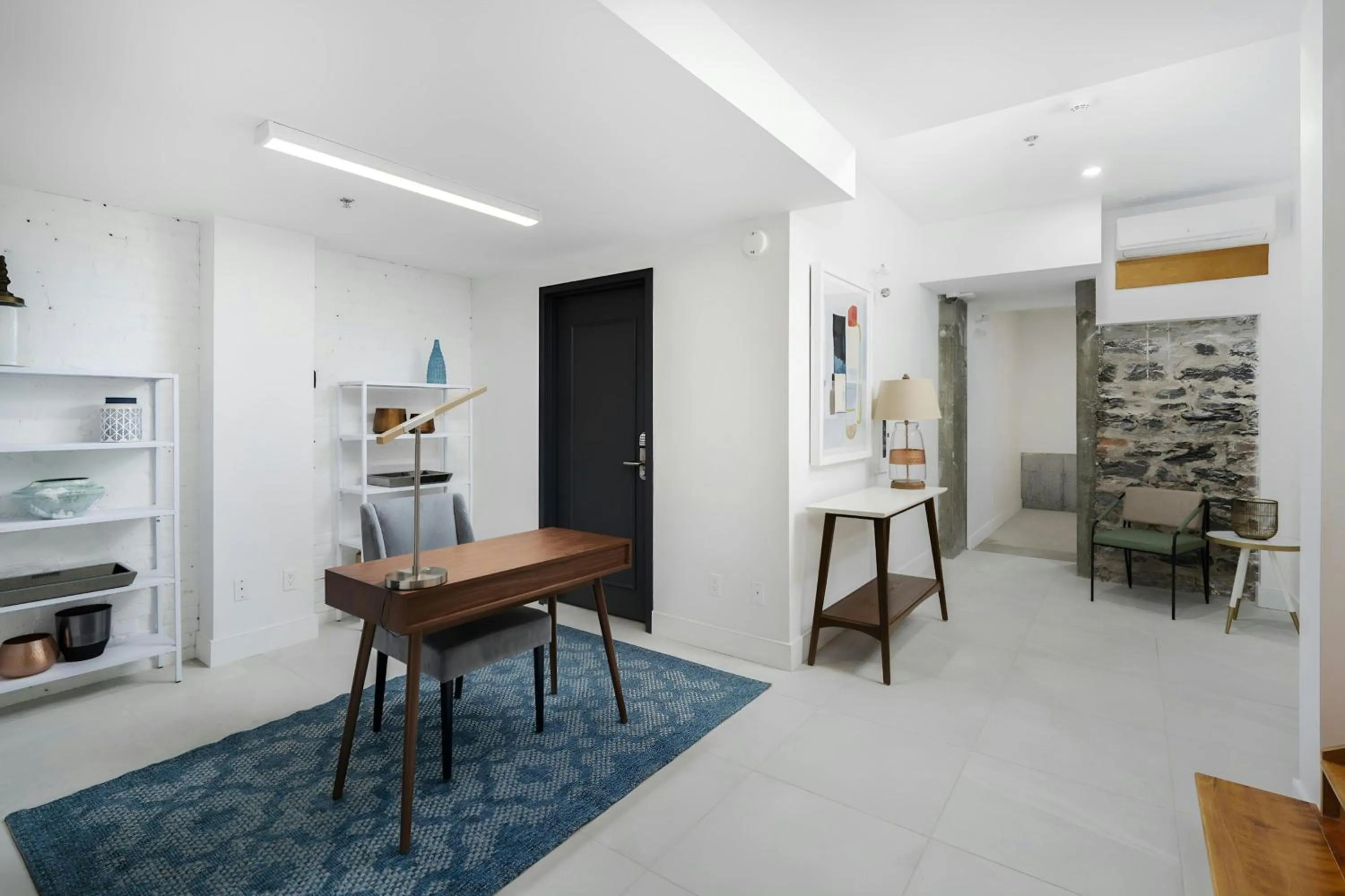 Lobby or reception in Sonder by Marriott Bonvoy Gare Saint Denis Apartments Downtown