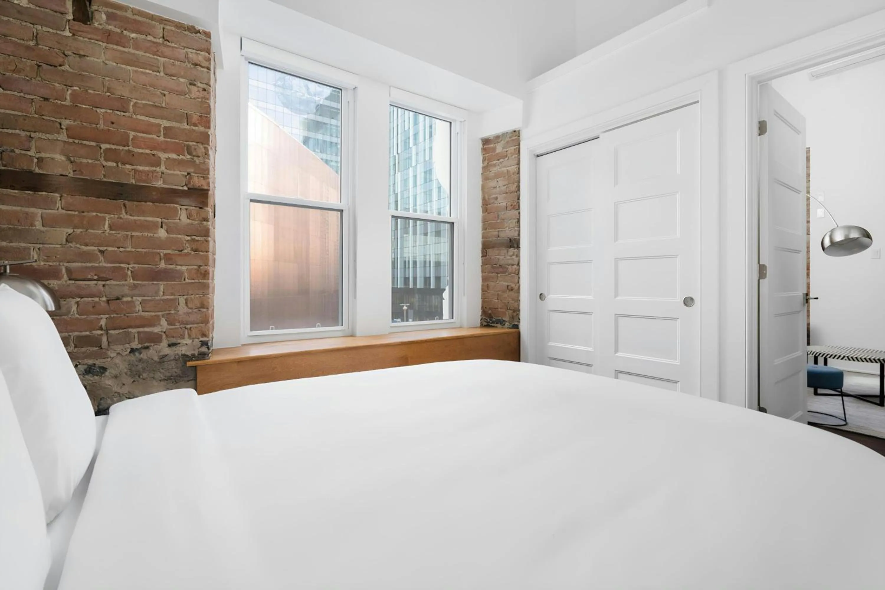 Bedroom, Bed in Sonder by Marriott Bonvoy Gare Saint Denis Apartments Downtown