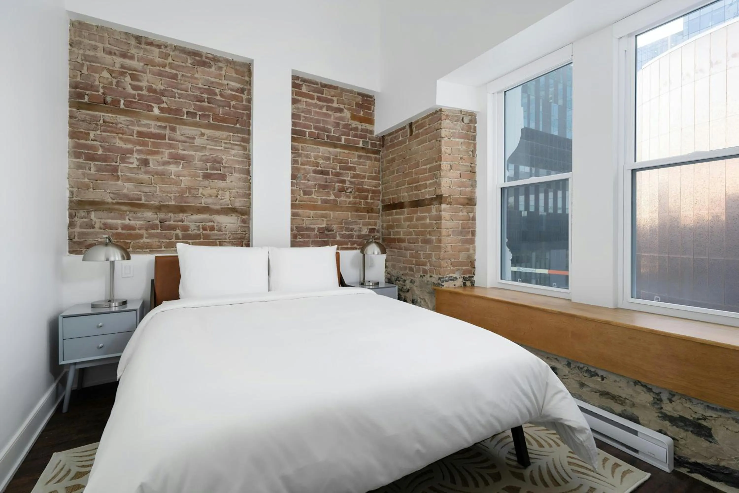Bedroom, Bed in Sonder by Marriott Bonvoy Gare Saint Denis Apartments Downtown