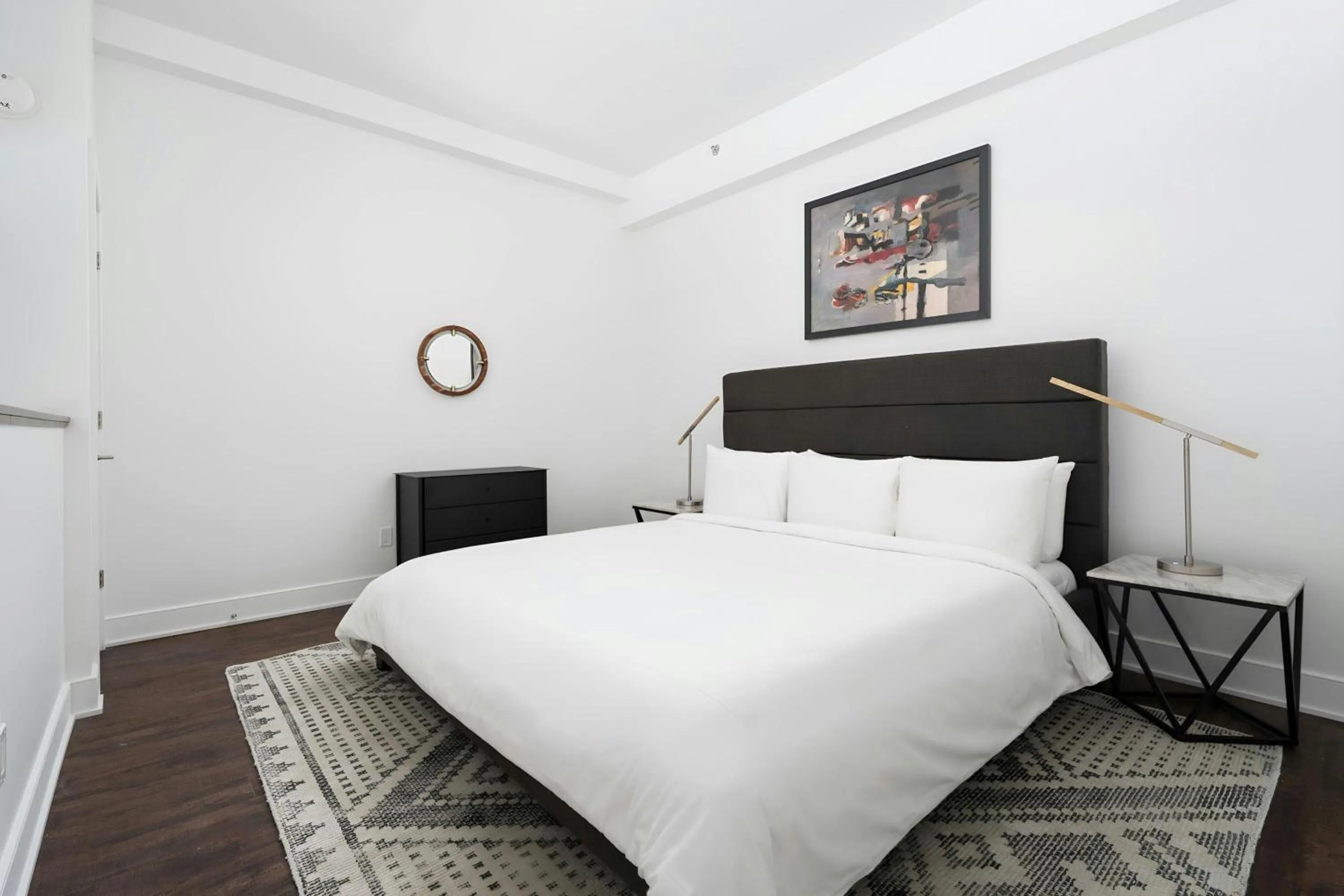 Bedroom, Bed in Sonder by Marriott Bonvoy Gare Saint Denis Apartments Downtown