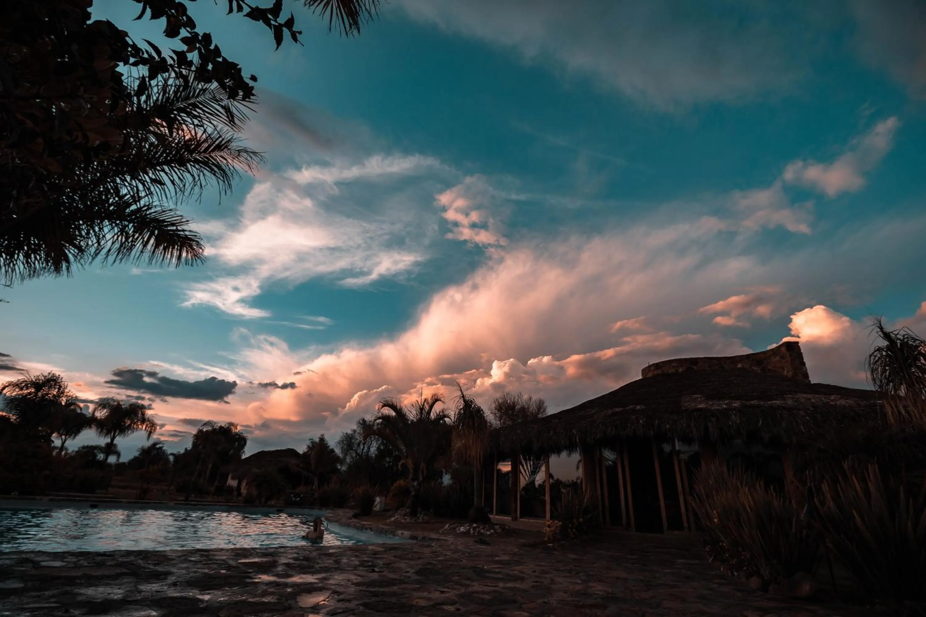 Sunset in Hotel y Villas Los Pirules by Rotamundos