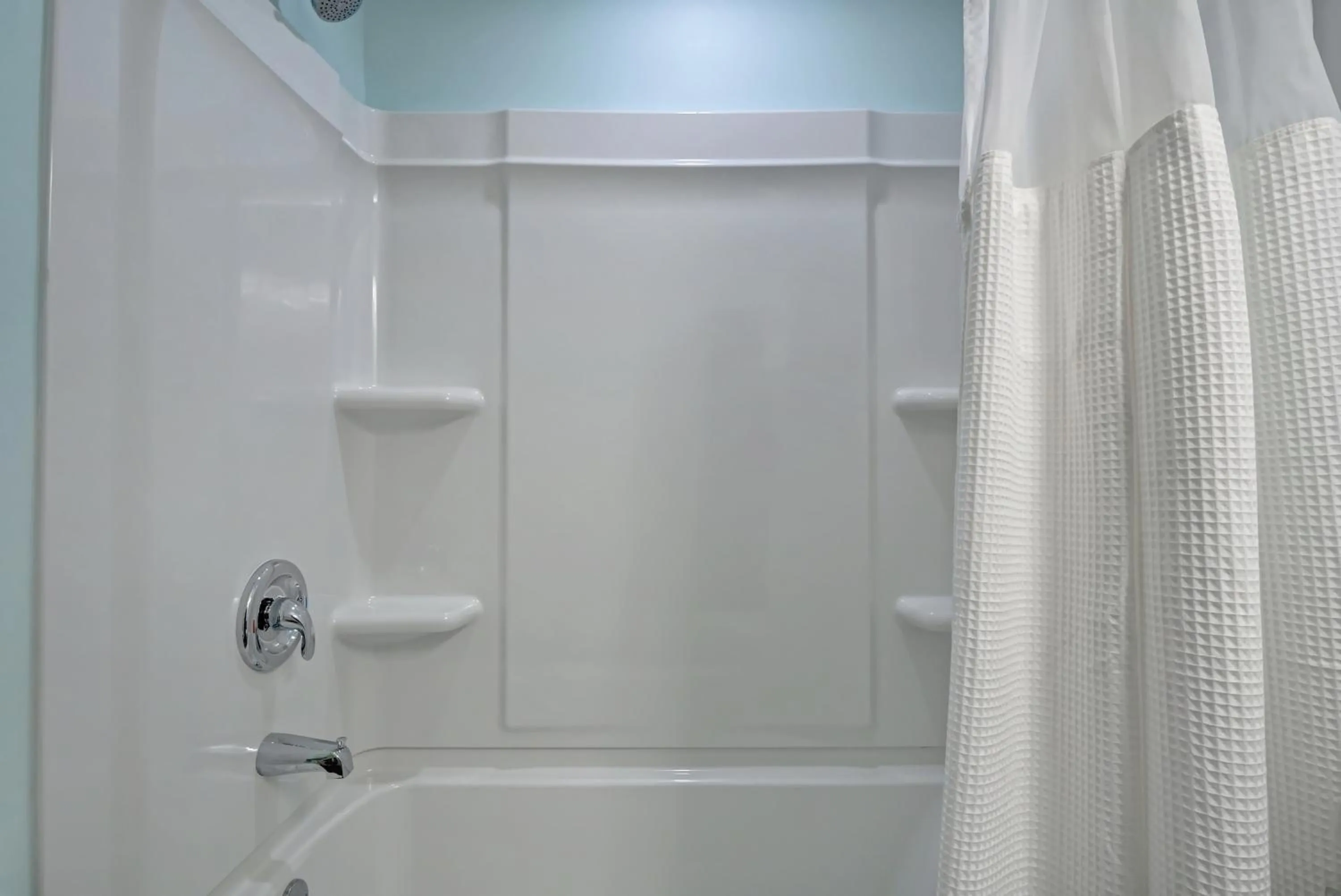 Property building in Loggerhead Inn and Suites