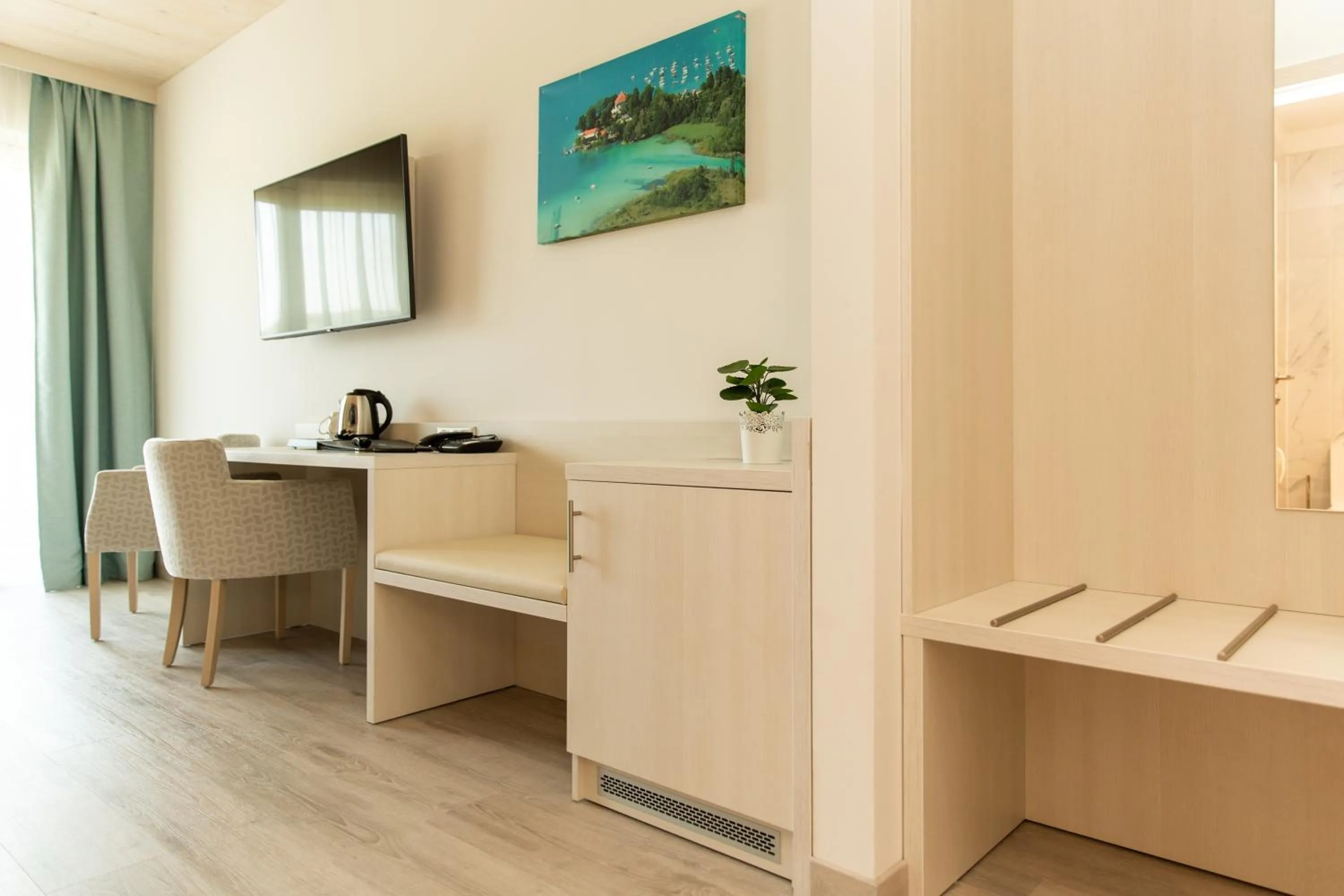 Coffee/tea facilities in Hotel Rösch