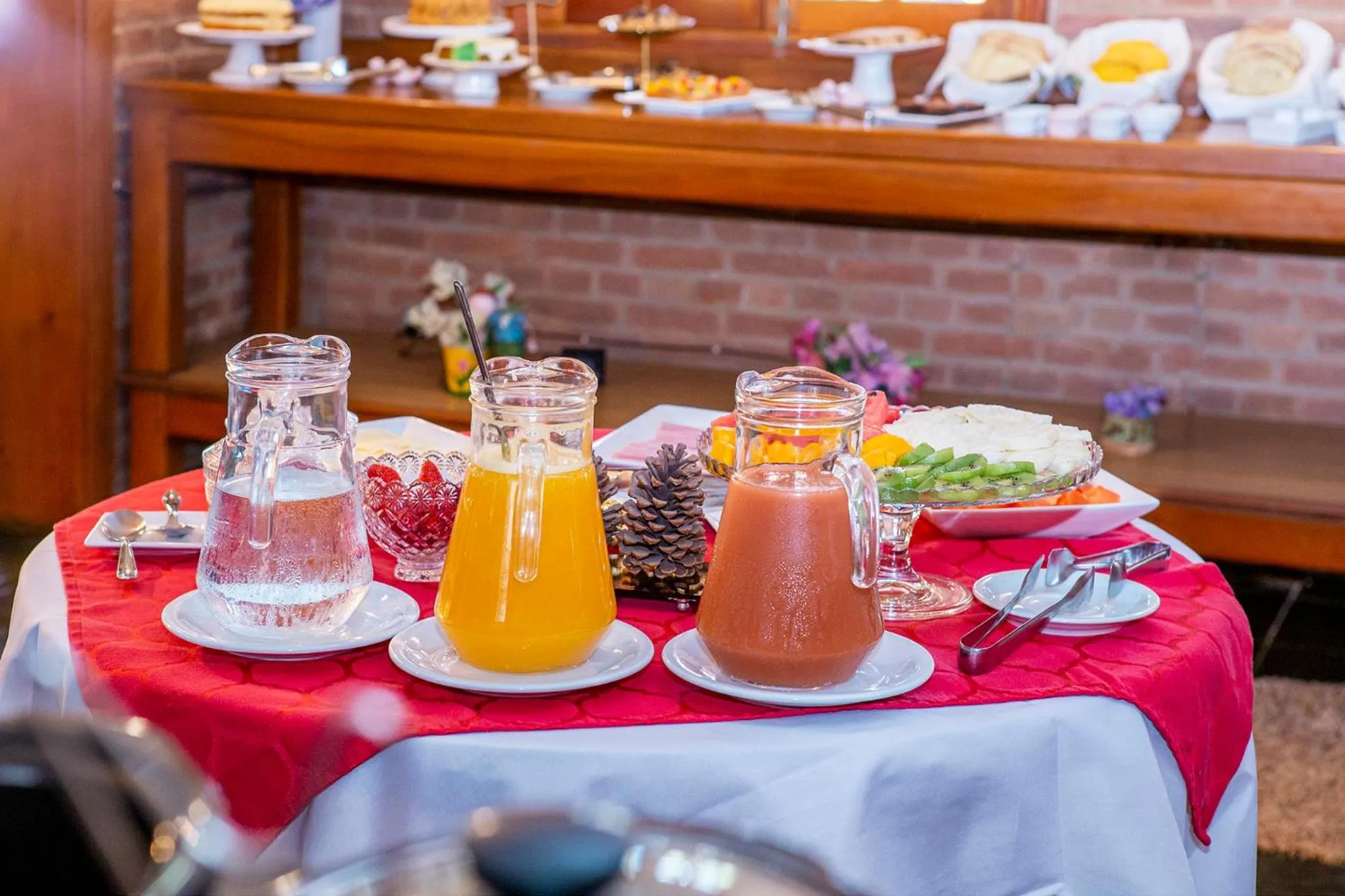 Breakfast in Pousada Suiça Mineira Garden