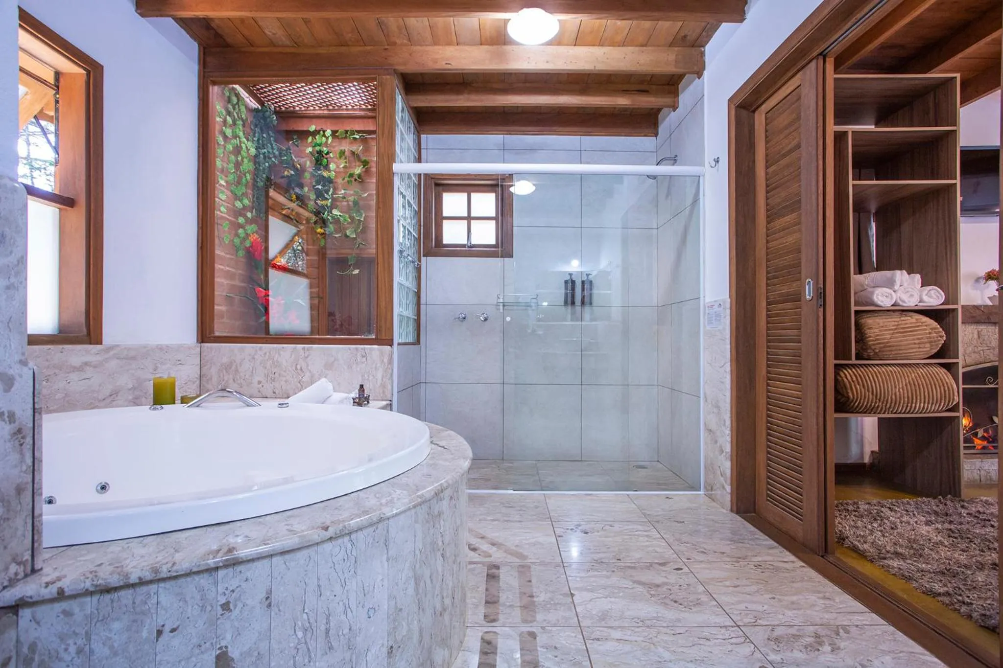 Shower in Pousada Suiça Mineira Garden